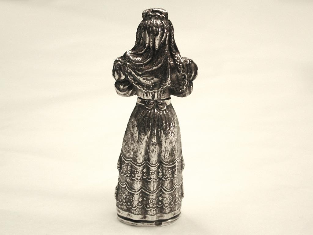 Antique French silver bodkin case in the shape of a Crinoline Lady, circa 1880, Paris
Novelty Bodkin or needle case made in Paris in 800 standard silver.
The fine detail is still very sharp.
