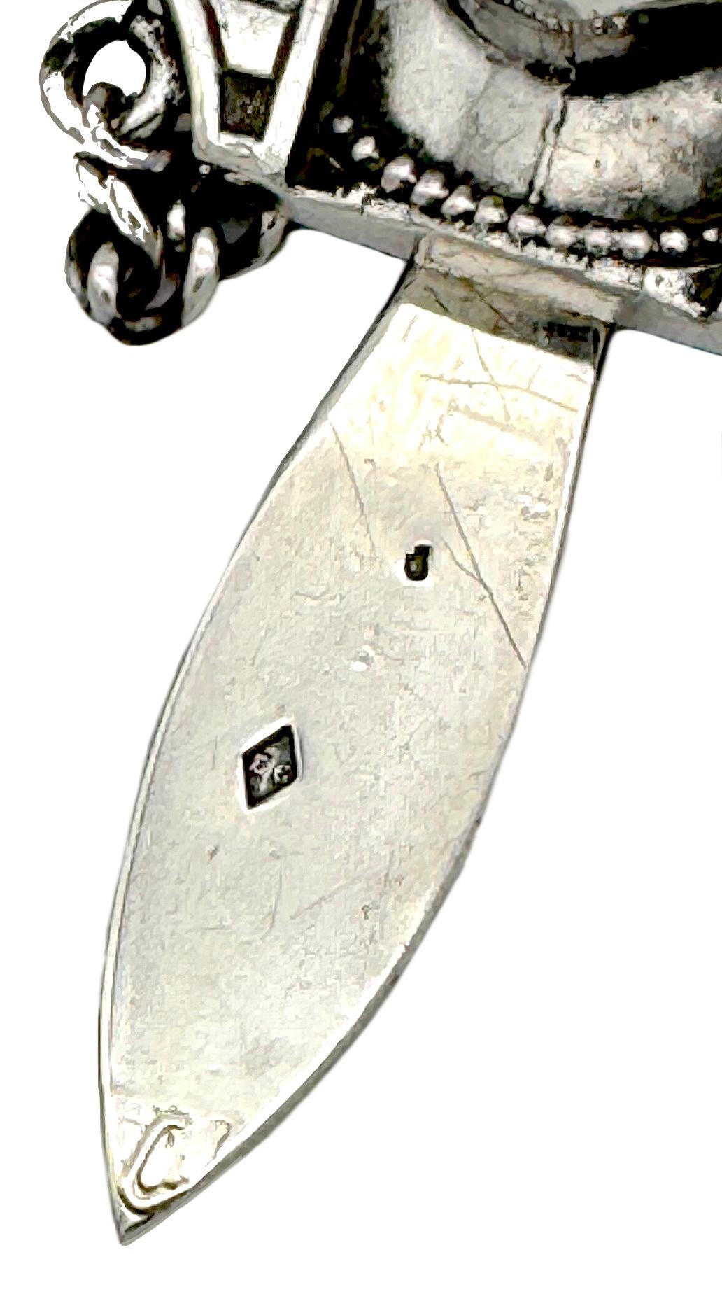 Antike französische Silber Chatelaine Pharaonen Ägyptisches Revival aus Silber (Neuägyptisch) im Angebot