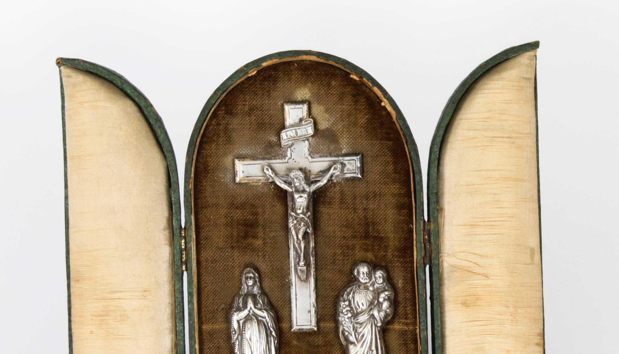 Antique French Silver Communion Set Corpus Christi Mary & Joseph 19th Century In Good Condition In London, GB