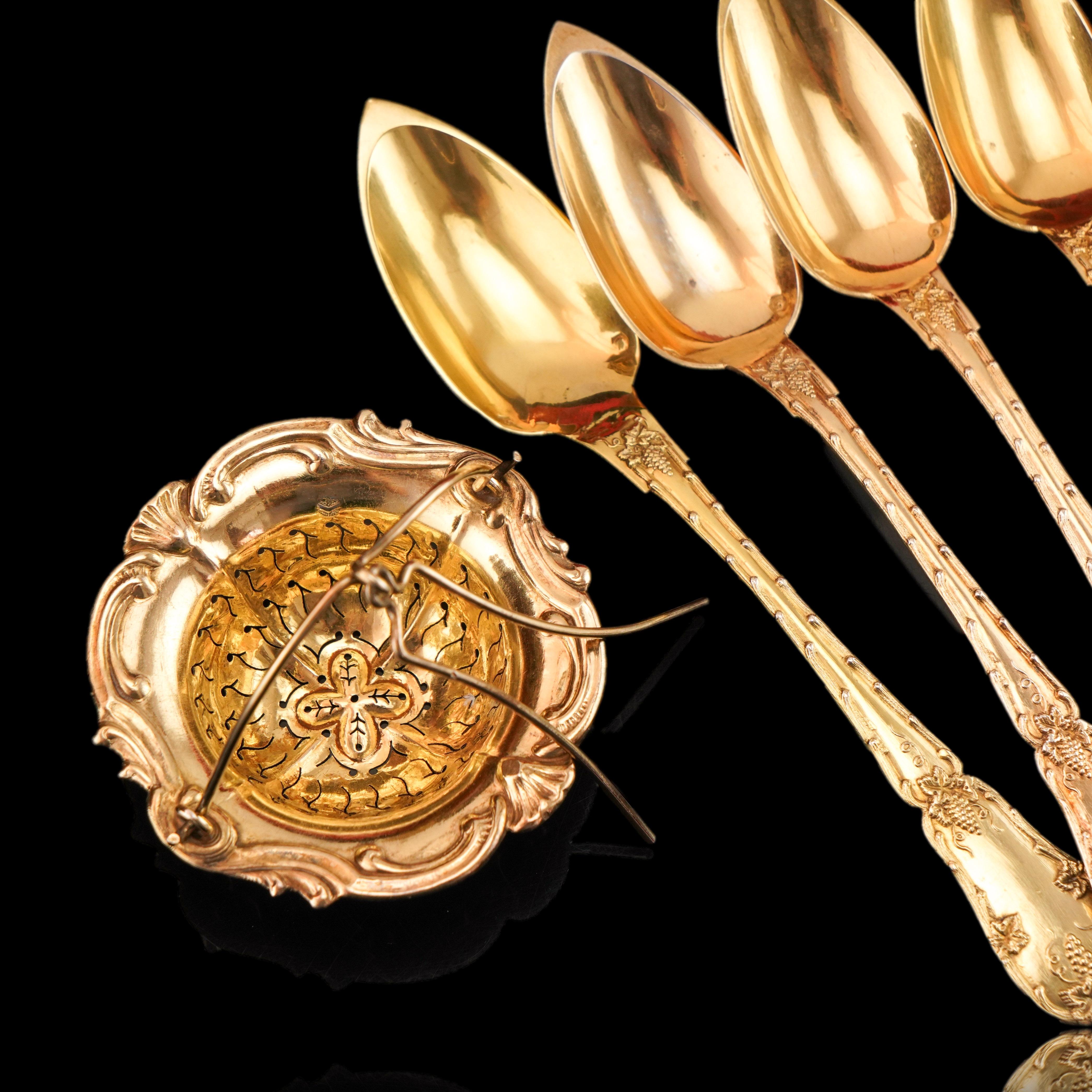 Antikes französisches, vergoldetes Vermeil-Teelöffel-, Zange- undtrainer-Set aus Silber, um 1845 im Angebot 7
