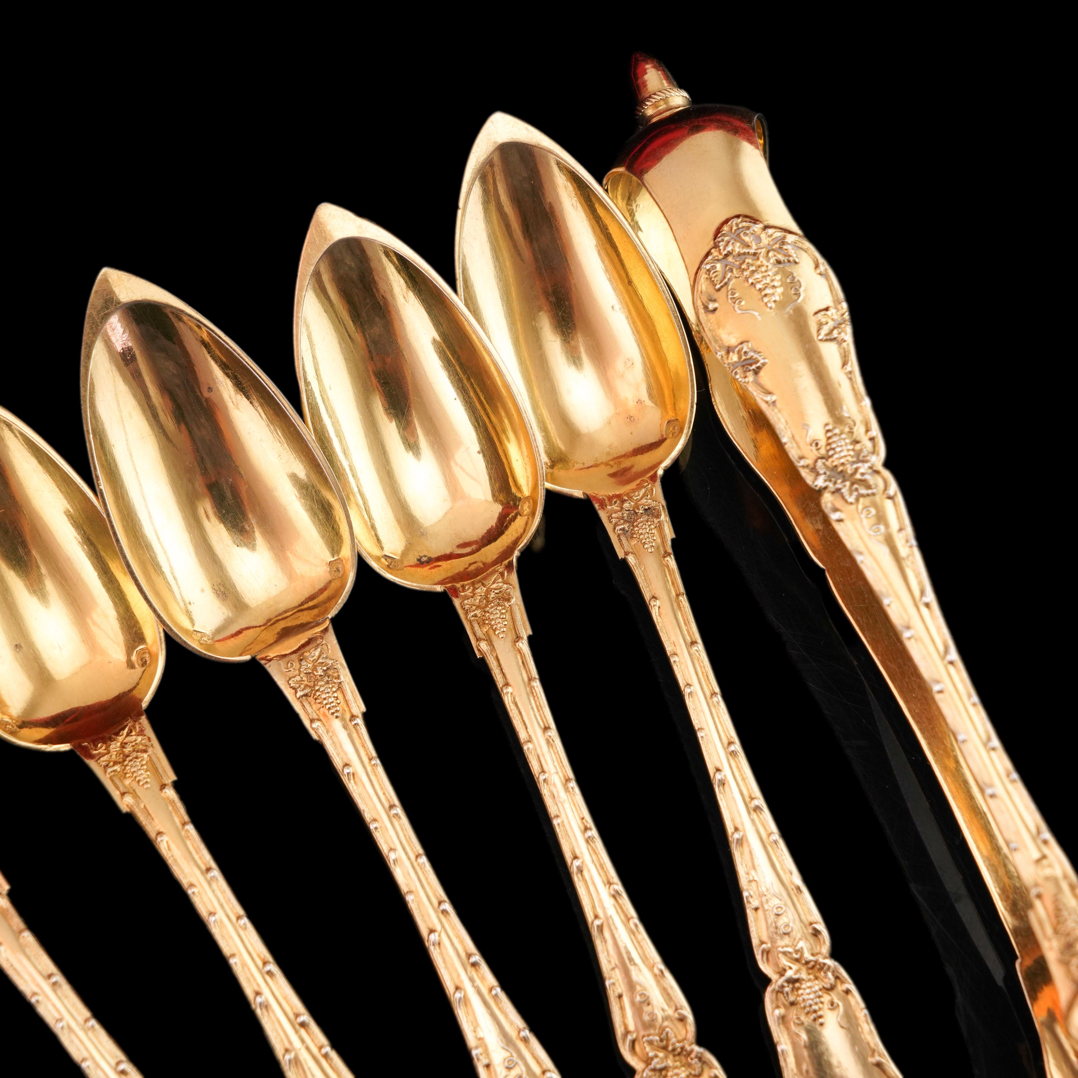 Antikes französisches, vergoldetes Vermeil-Teelöffel-, Zange- undtrainer-Set aus Silber, um 1845 im Angebot 5