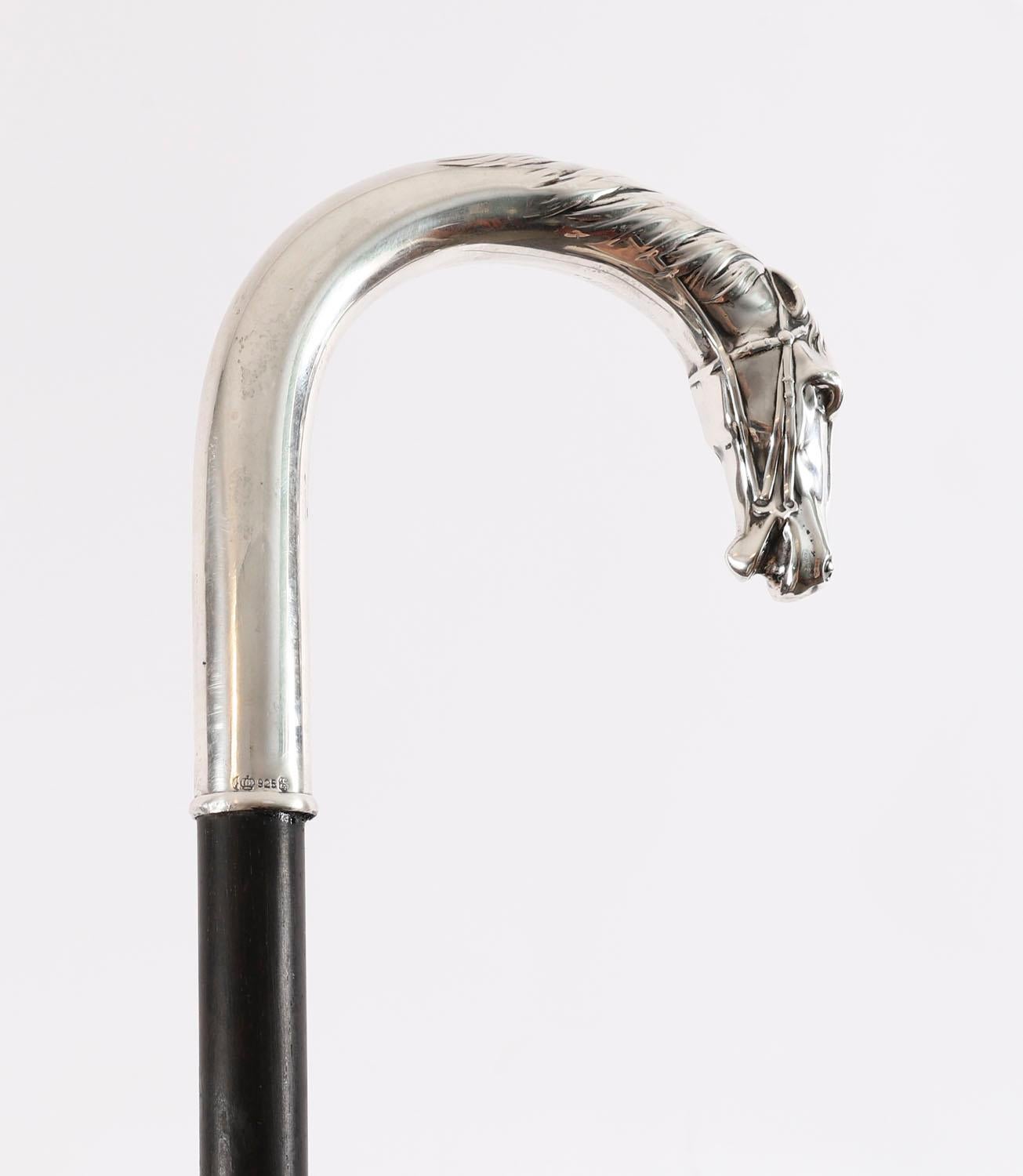 Antiguo bastón francés de plata con cabeza de caballo Siglo XIX 90 cm 35,5 pulgadas Silver en venta