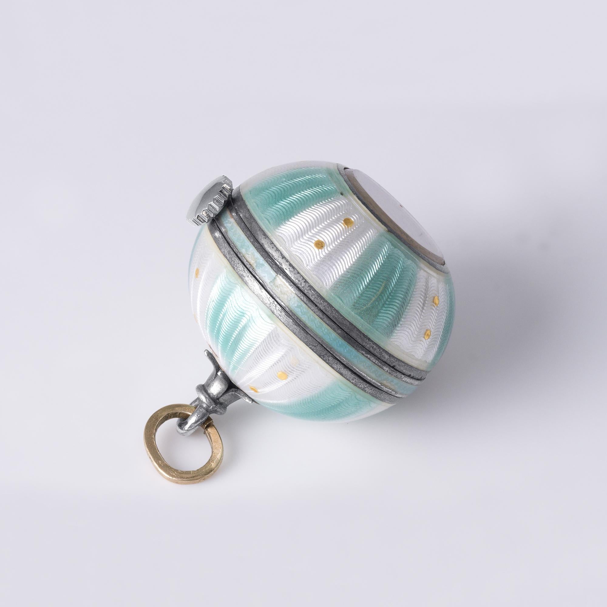 Antique French Silver La Vogue Green Enamel Clock Pendant In Good Condition For Sale In Los Angeles, CA