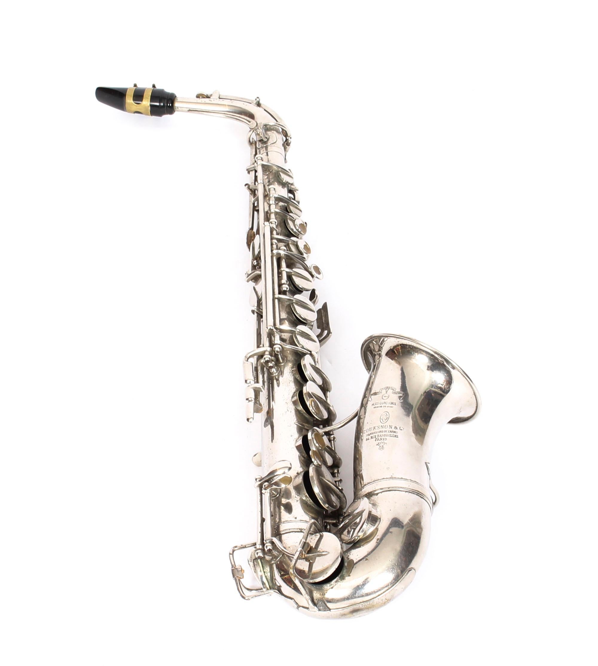 Antique French Silver Plated Saxophone with Playing Booklet Couesnon et Cie 1929 In Good Condition In London, GB