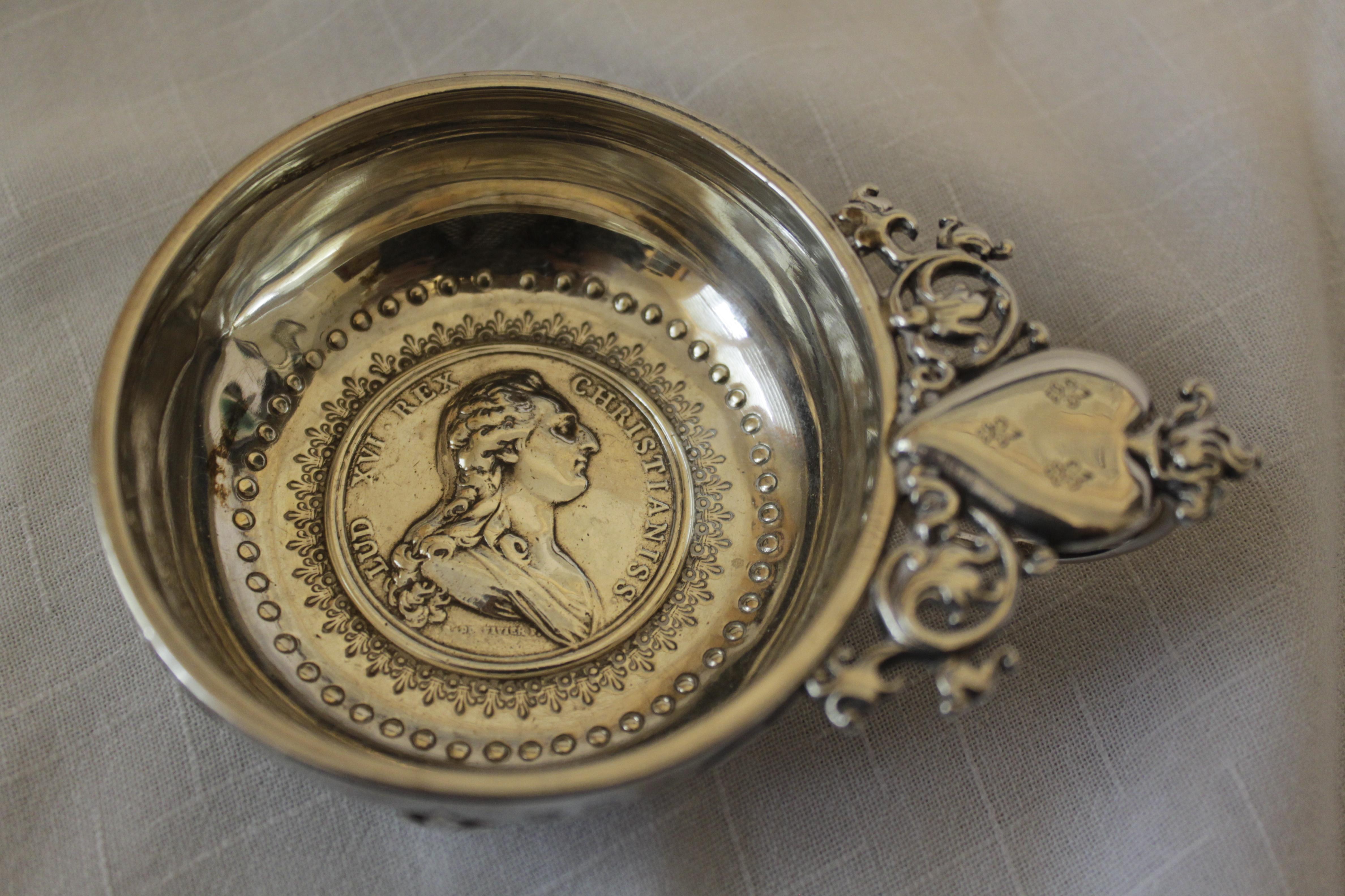 Antique French Silver Wine Taster Honoring Louis XVI and Marie Antoinette For Sale 6