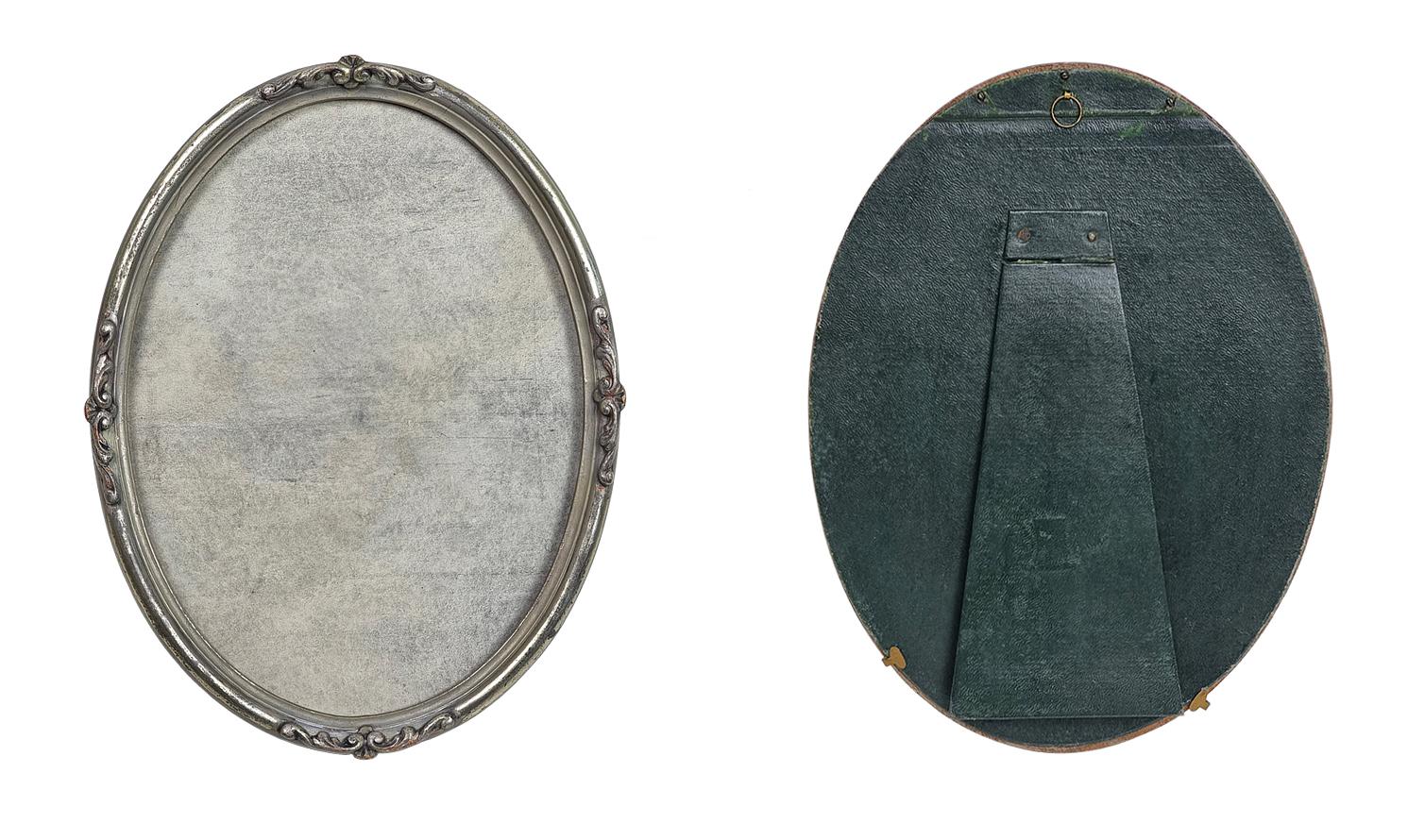 Marco de fotos ovalado francés antiguo de madera plateada, circa 1900 Vidrio en venta