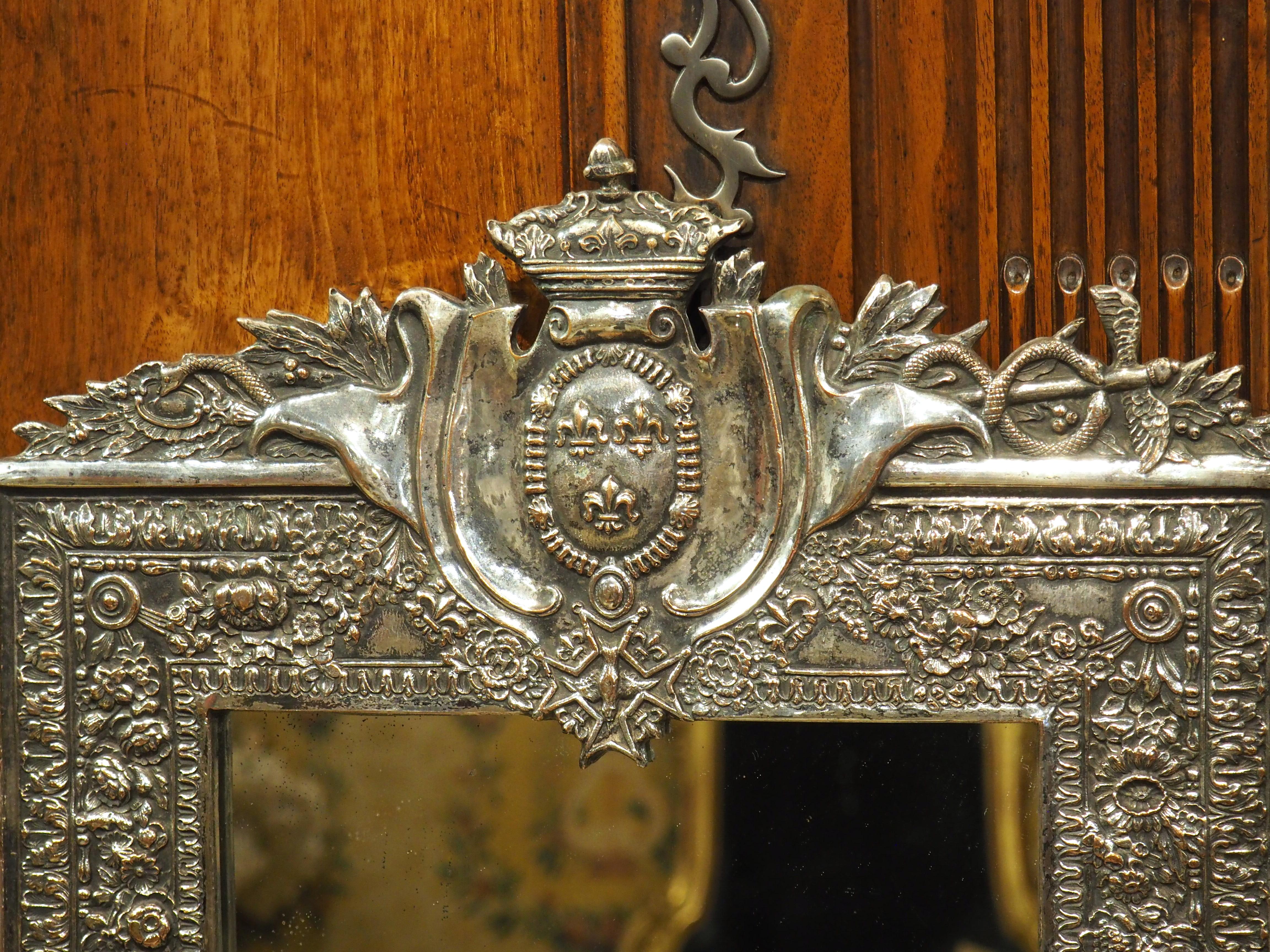 Antique Mirror francese in bronzo argentato con stemma reale, C.C. 1900 in vendita 5