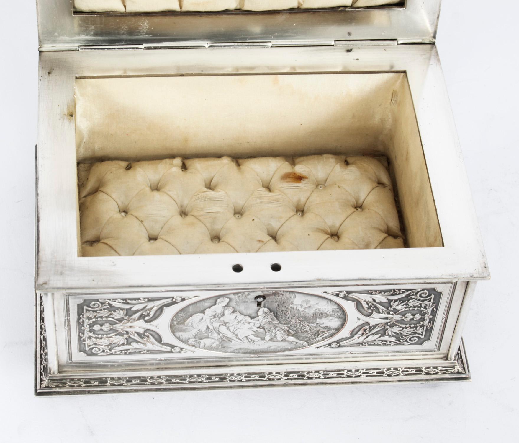 Boîte à bijoux française ancienne en cuivre argenté B Wicker 19ème siècle en vente 3