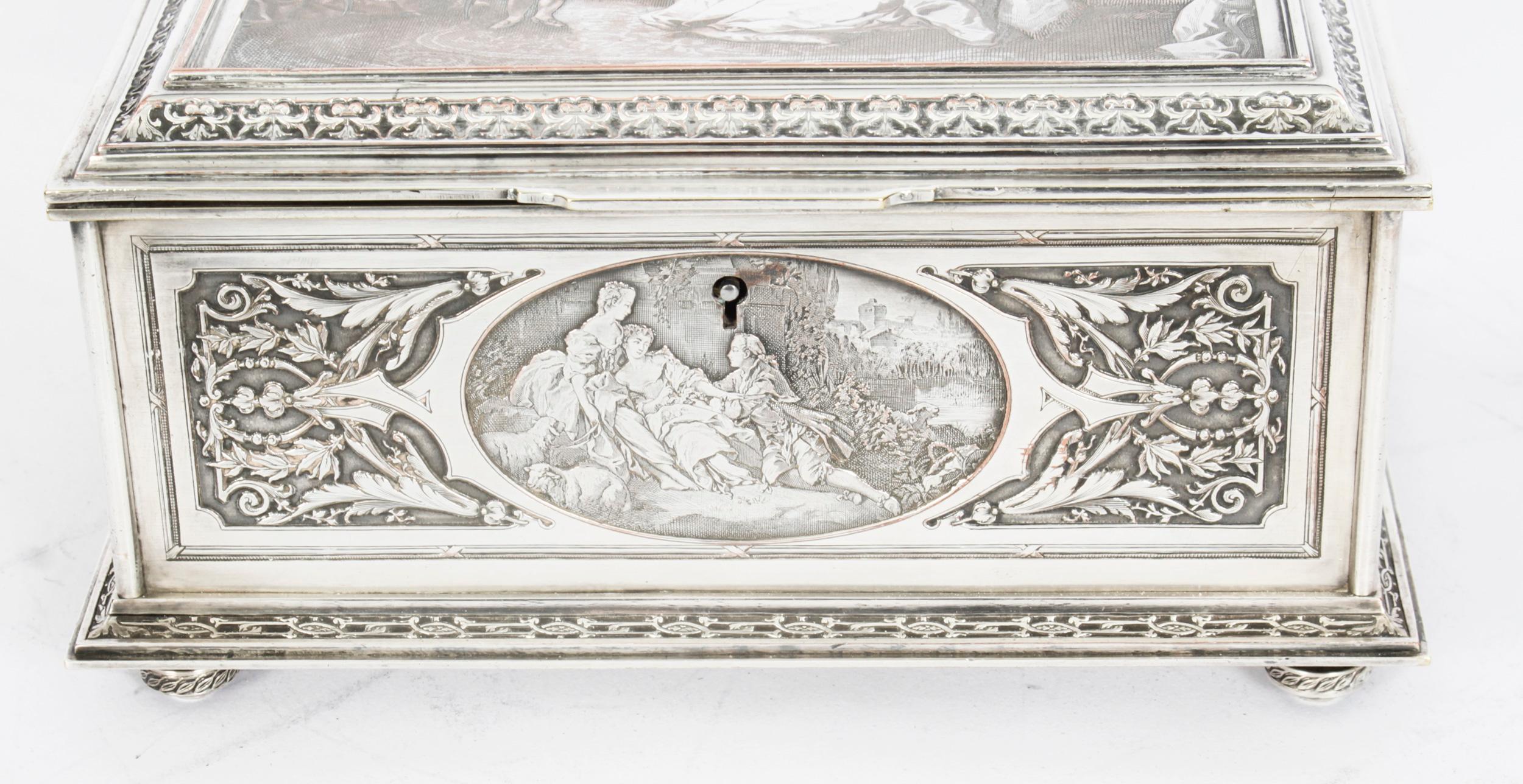 Fin du XIXe siècle Boîte à bijoux française ancienne en cuivre argenté B Wicker 19ème siècle en vente