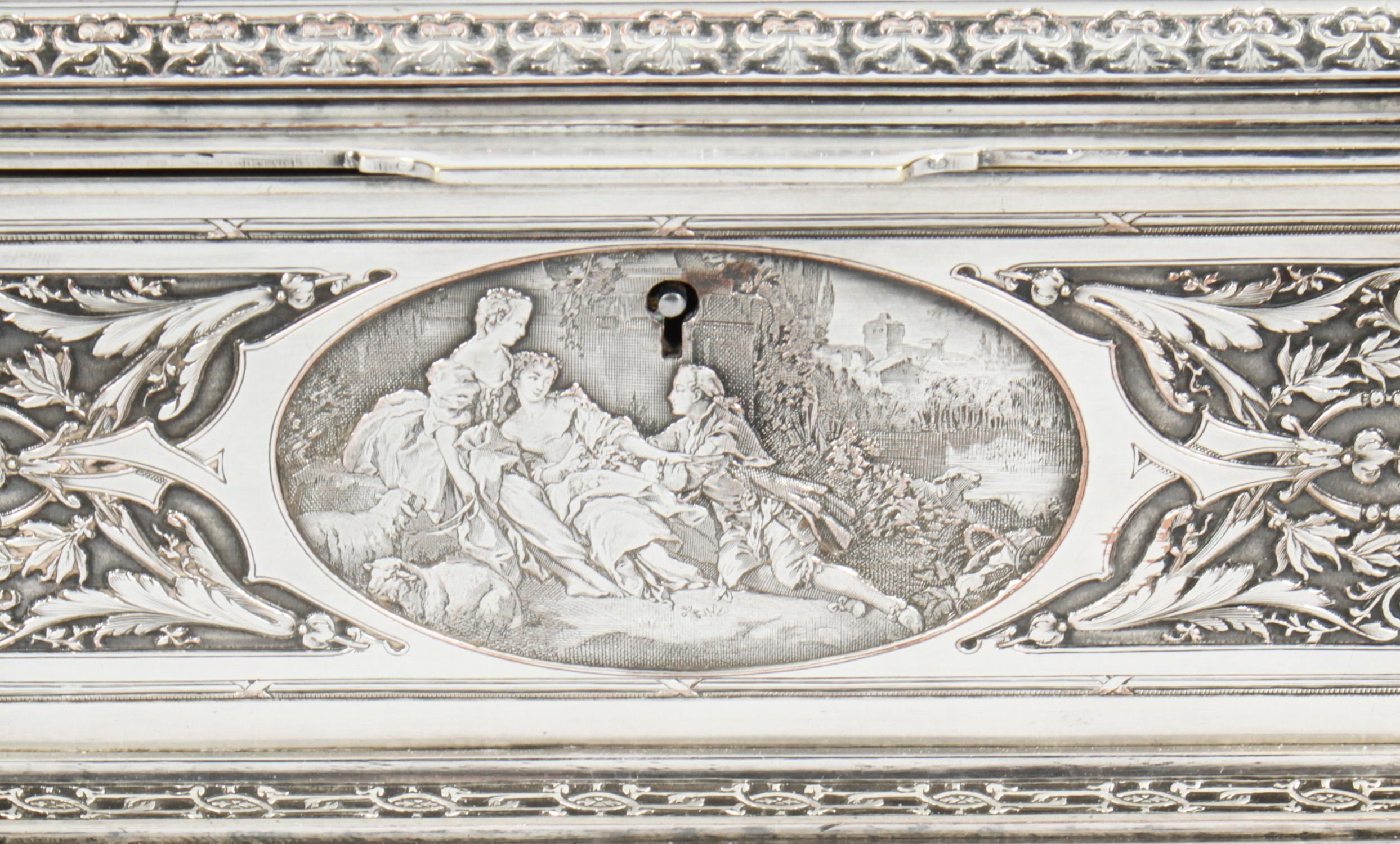 Boîte à bijoux française ancienne en cuivre argenté B Wicker 19ème siècle en vente 1