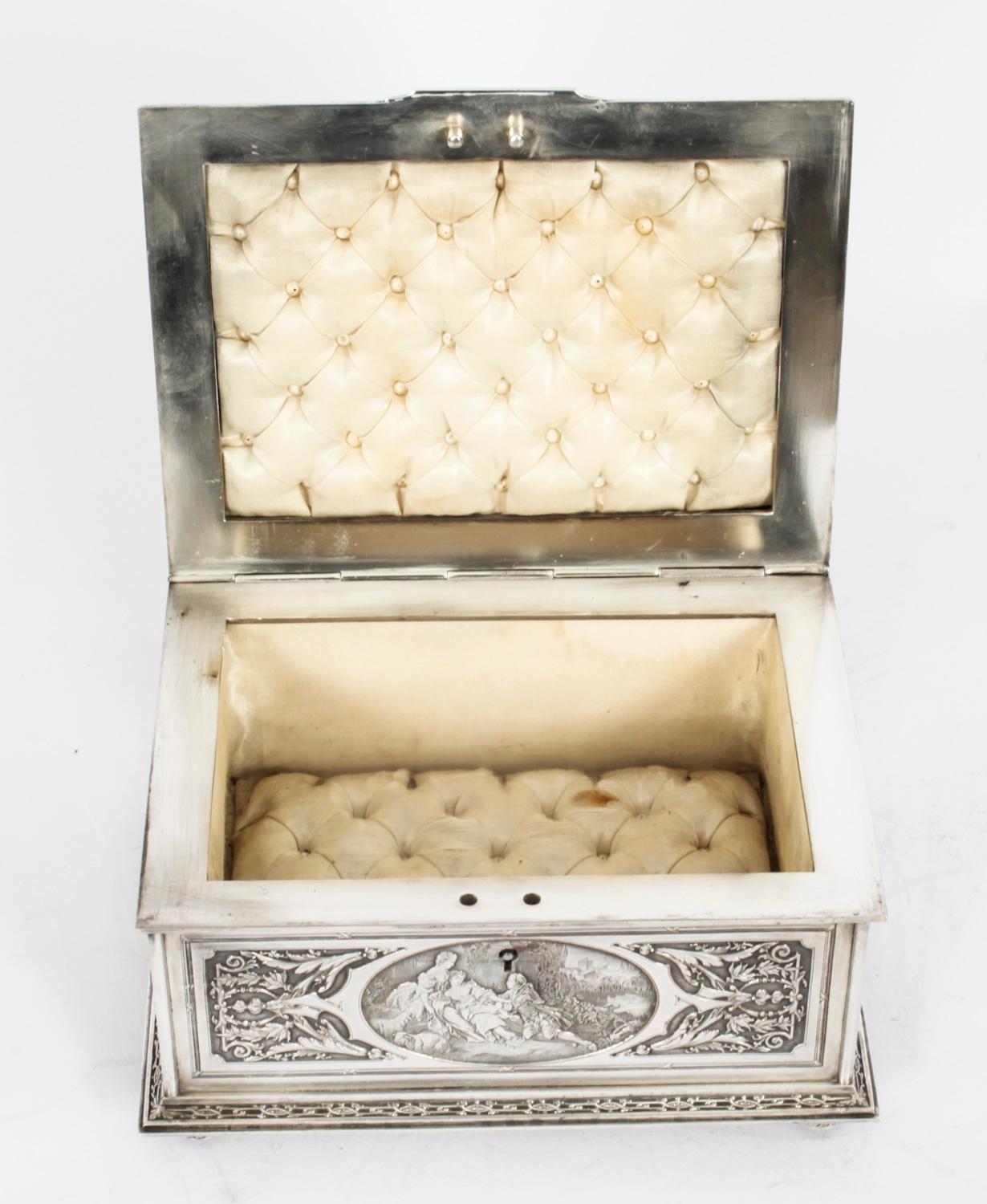 Boîte à bijoux française ancienne en cuivre argenté B Wicker 19ème siècle en vente 2