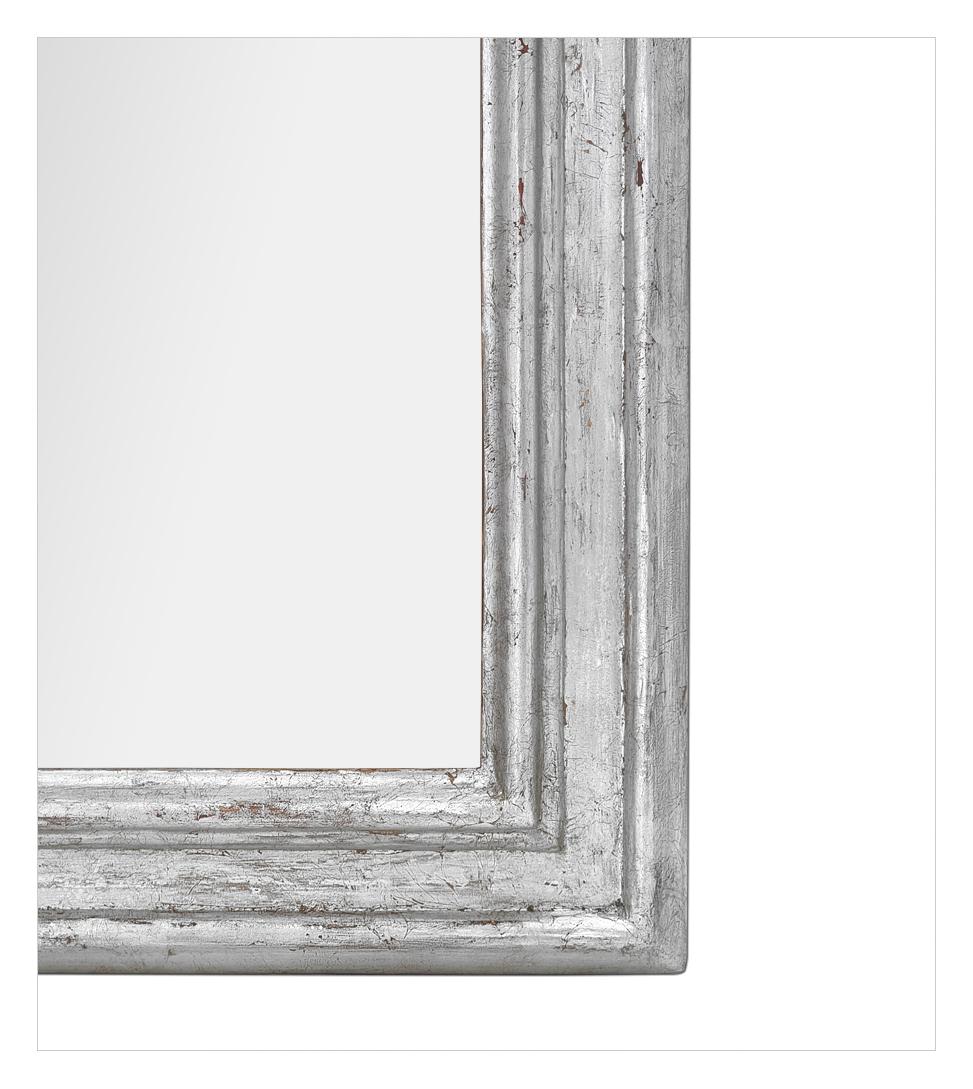 Antique Miroir mural français en bois argenté patiné, circa 1940 en vente 1