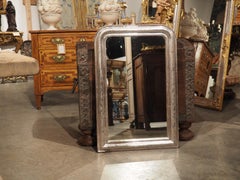 Antique French Silverleaf Louis Philippe Mirror with Floral Motifs, Siglo XIX