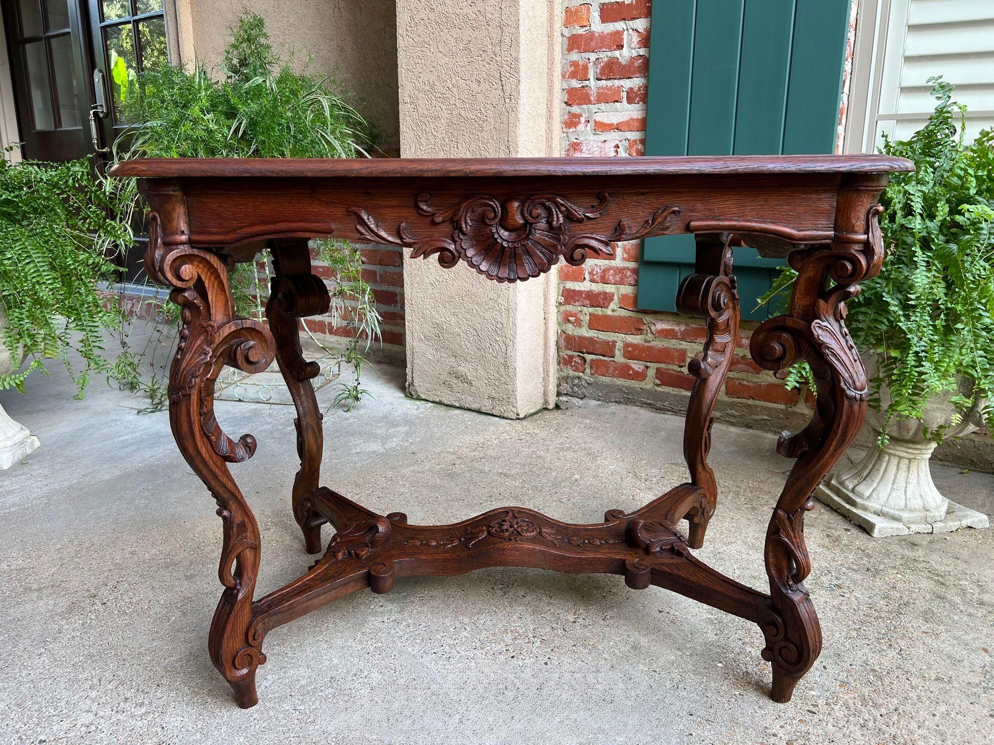 Antique French Sofa Hall Tabelle geschnitzt Eiche Louis XV Rococo Seite Ende Tabelle im Zustand „Gut“ im Angebot in Shreveport, LA