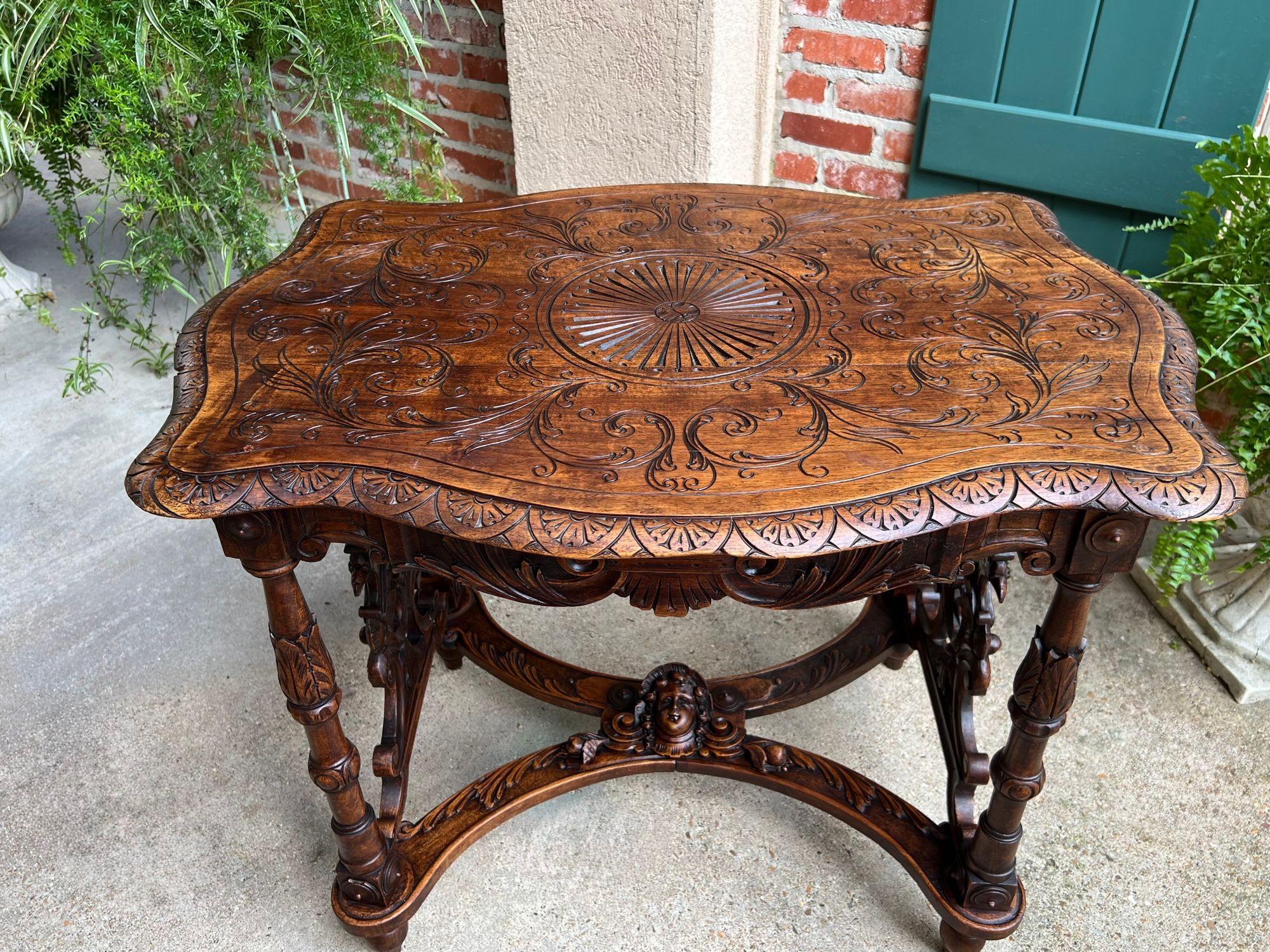 Antique French Sofa Hall Tisch geschnitzt Oak Renaissance Revival Cherub End Tabelle (Französisch) im Angebot