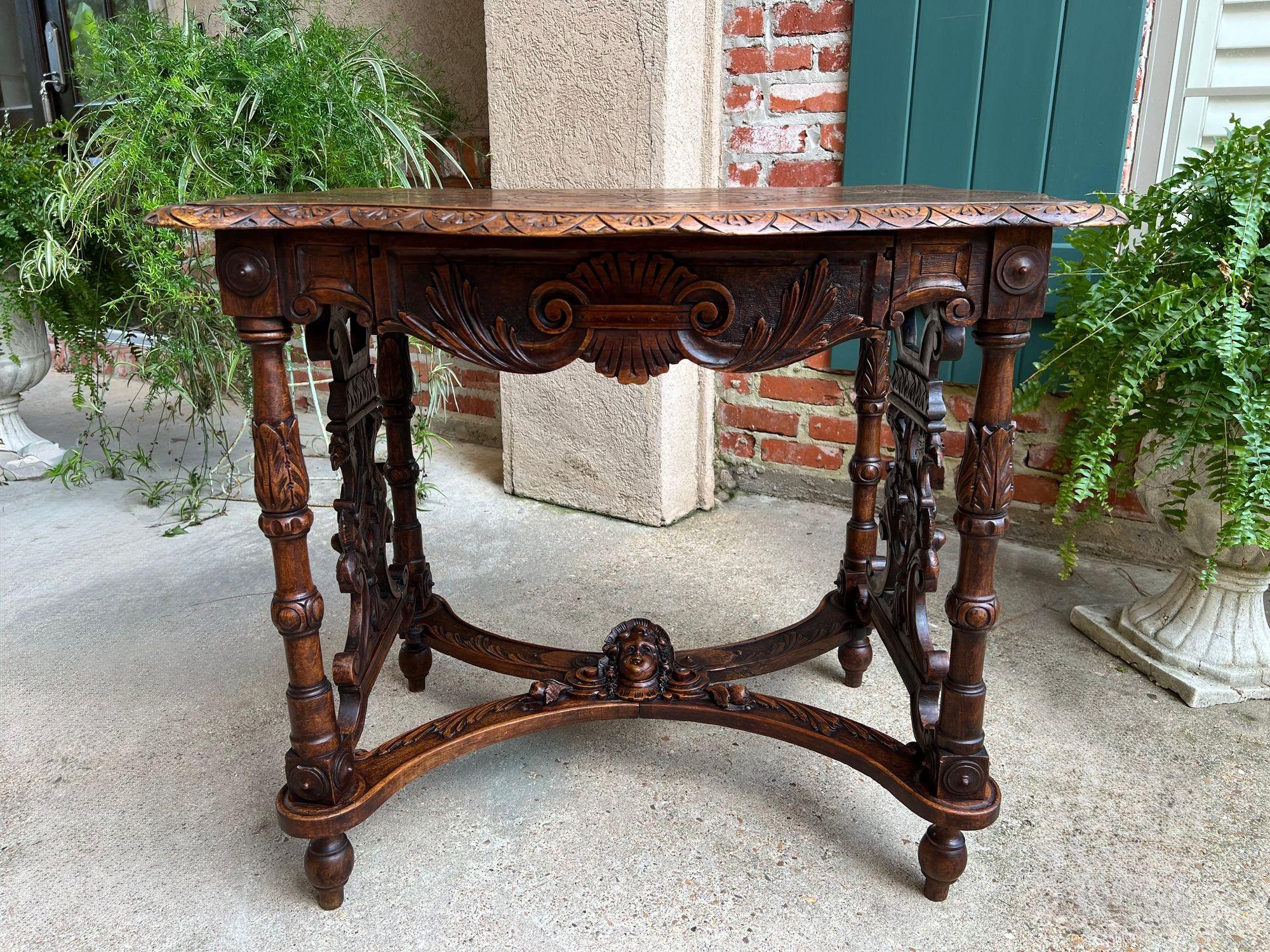 Antique French Sofa Hall Tisch geschnitzt Oak Renaissance Revival Cherub End Tabelle (Handgeschnitzt) im Angebot