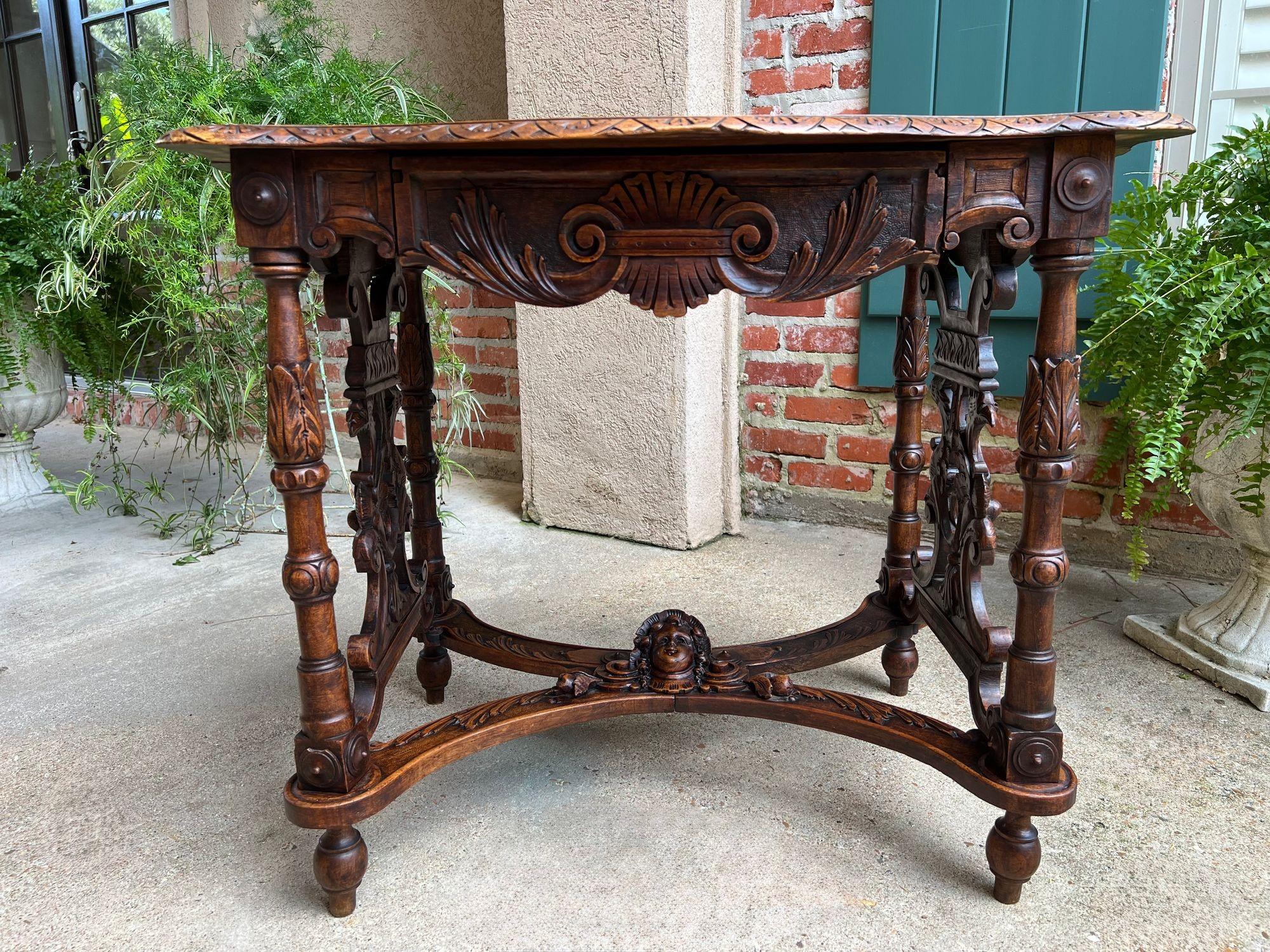 Antique French Sofa Hall Tisch geschnitzt Oak Renaissance Revival Cherub End Tabelle im Zustand „Gut“ im Angebot in Shreveport, LA