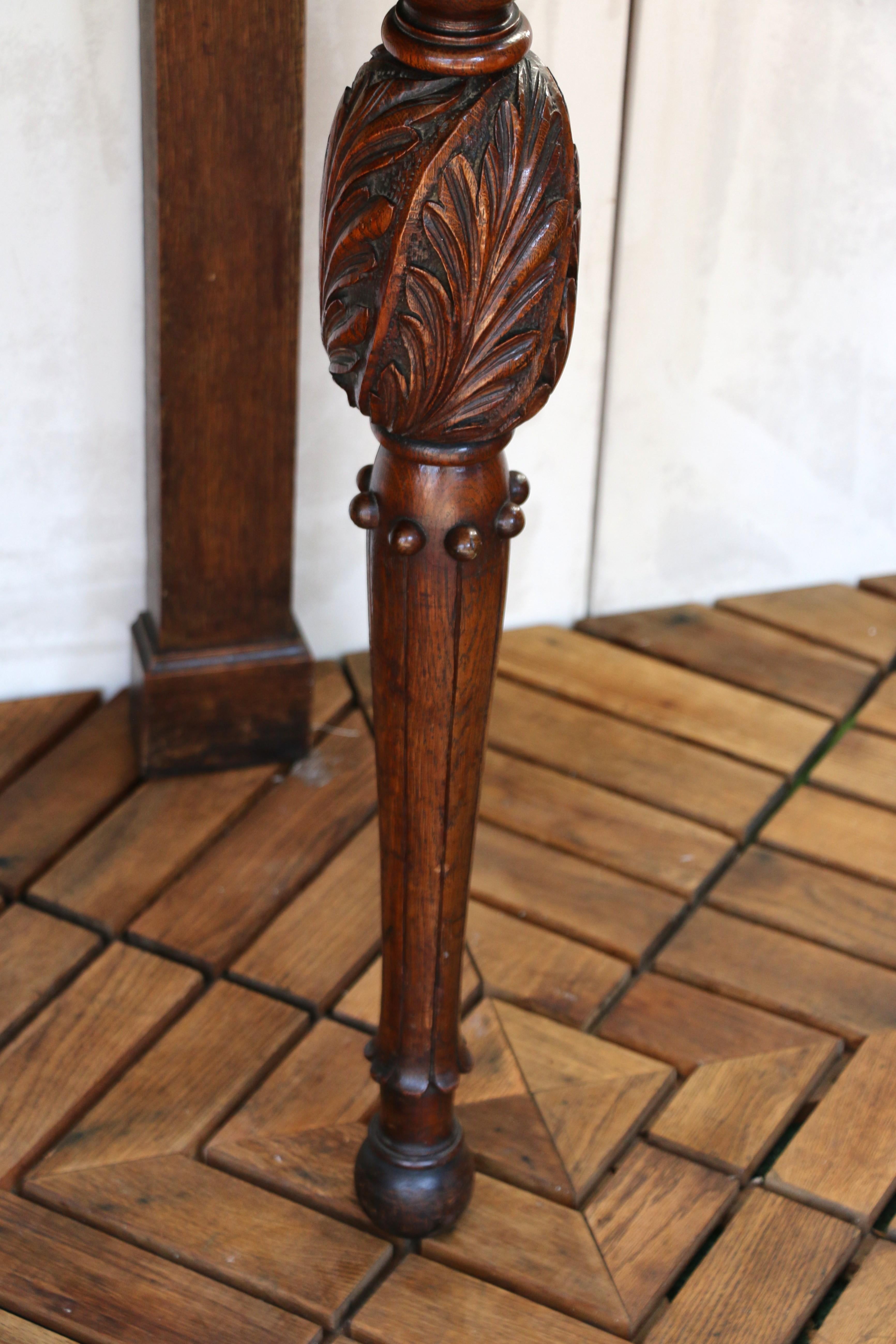 Antique French Solid Oak Console Table, Circa Early 20th Century en vente 7