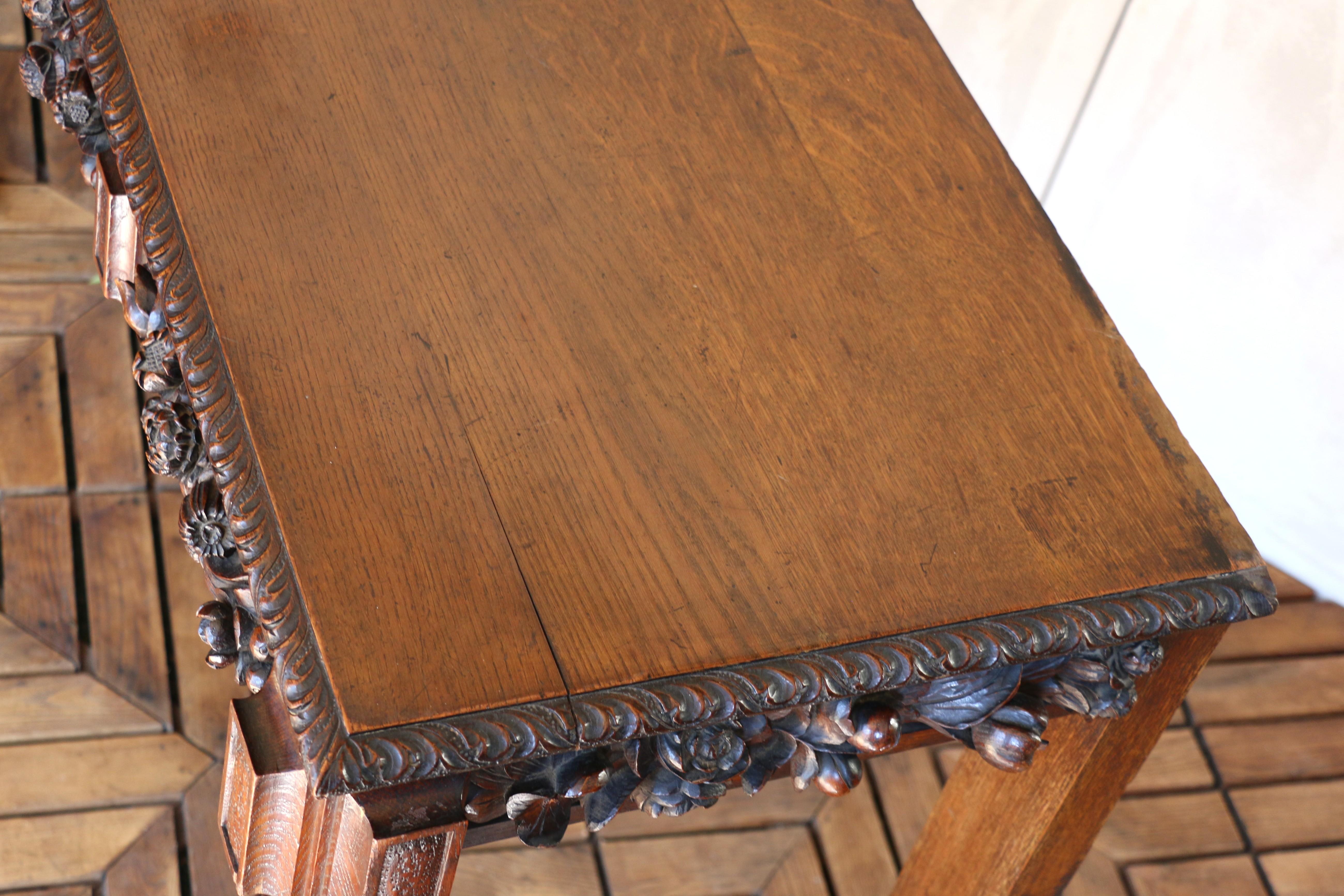 Antique French Solid Oak Console Table, Circa Early 20th Century en vente 13