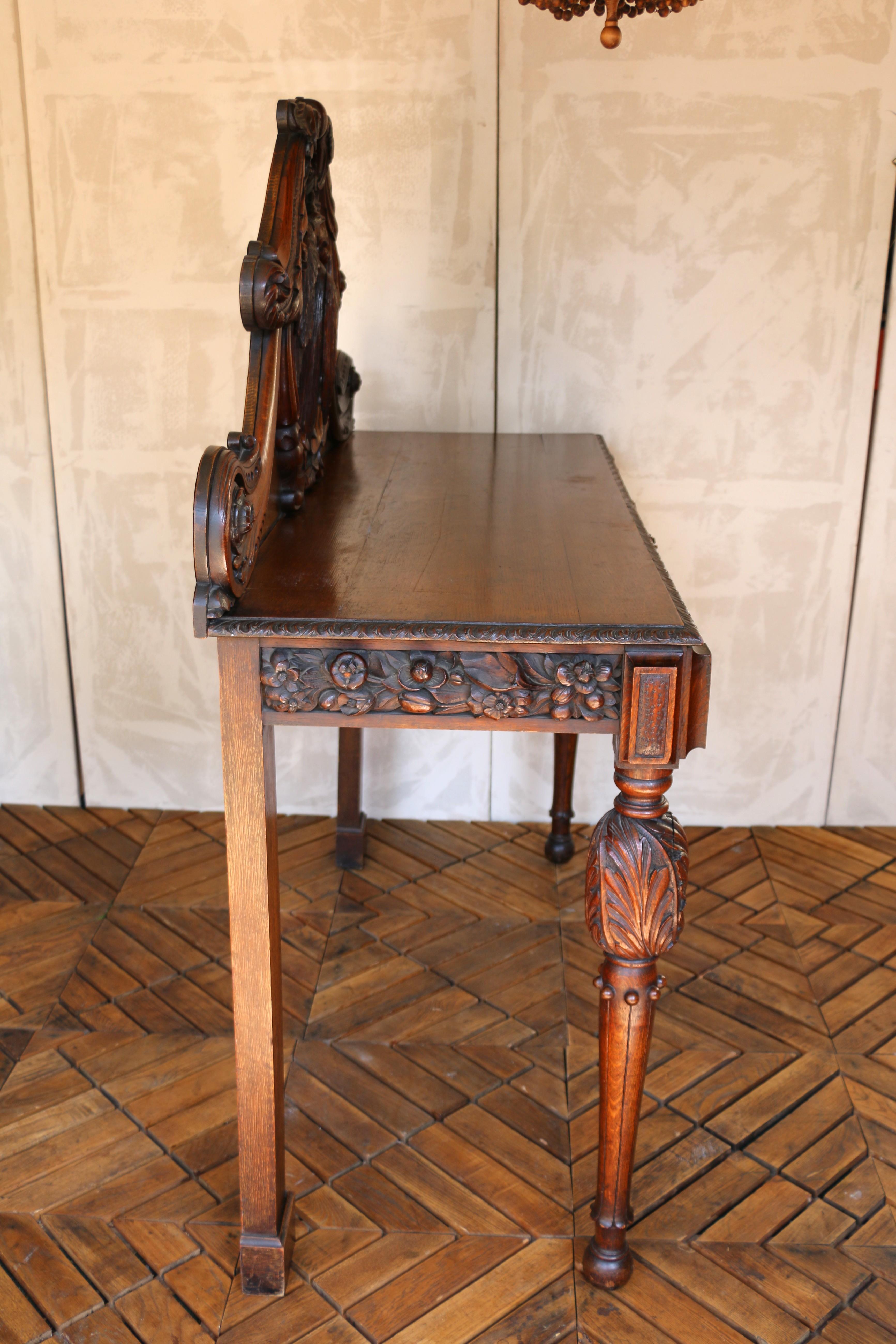 Antique French Solid Oak Console Table, Circa Early 20th Century Bon état - En vente à North Hollywood, CA