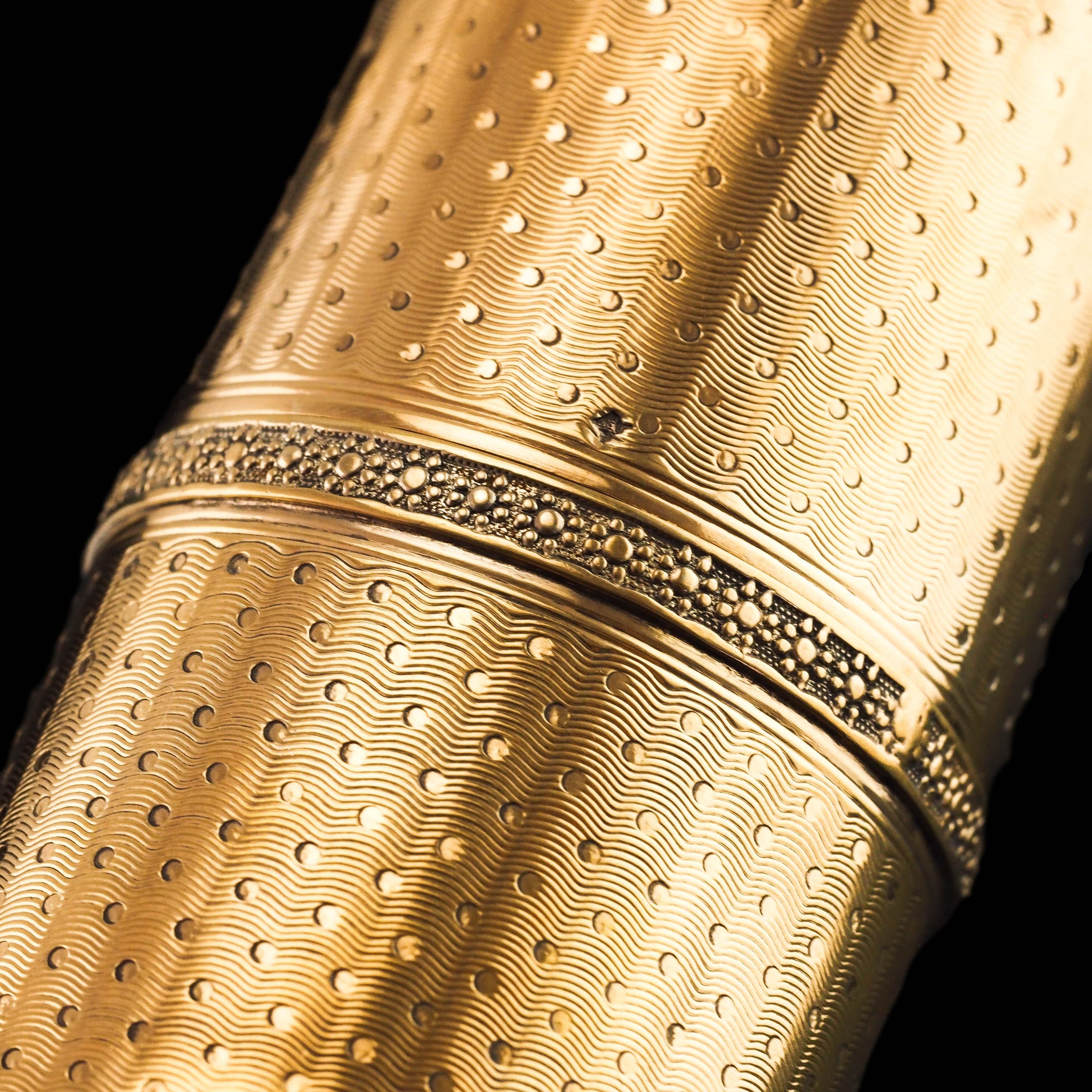 Antique French Solid Silver Gilt Box Cylindrical Etui, Engine Turned Guilloche D For Sale 10