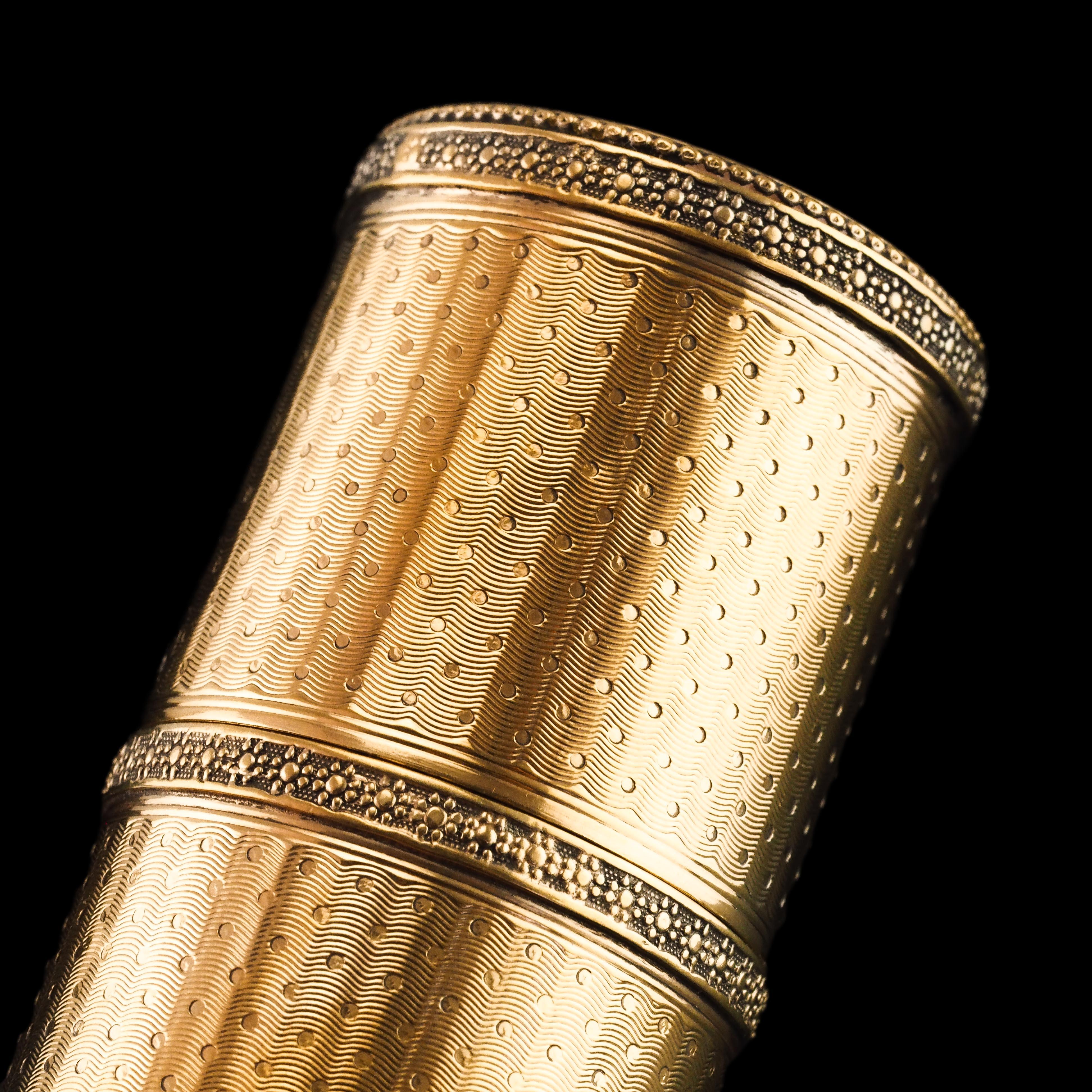 Antique French Solid Silver Gilt Box Cylindrical Etui, Engine Turned Guilloche D For Sale 13