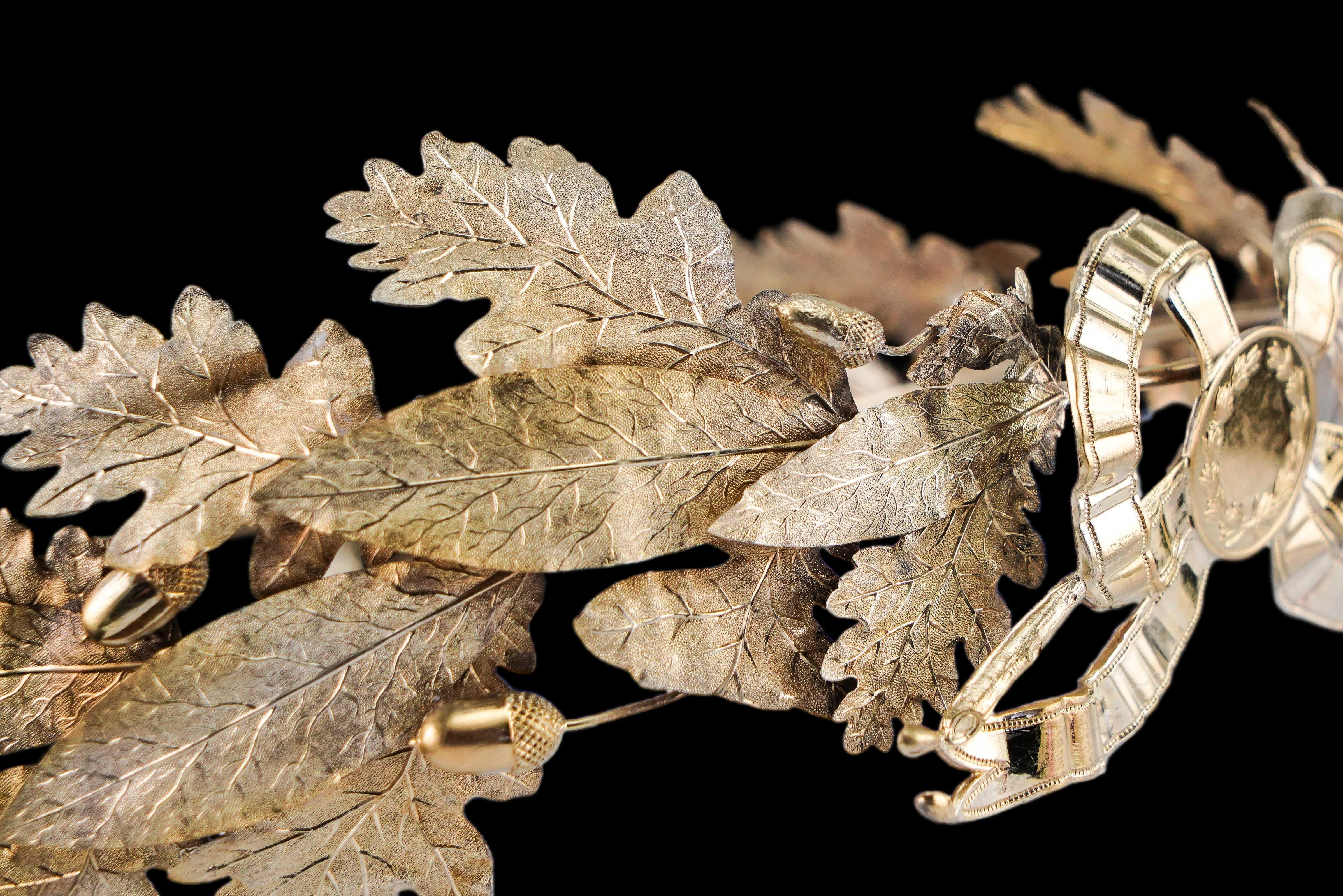Antique French Solid Silver Gilt Crown Foliate Wreath Laurel/Acorn Leaves 19th c. in vendita 6