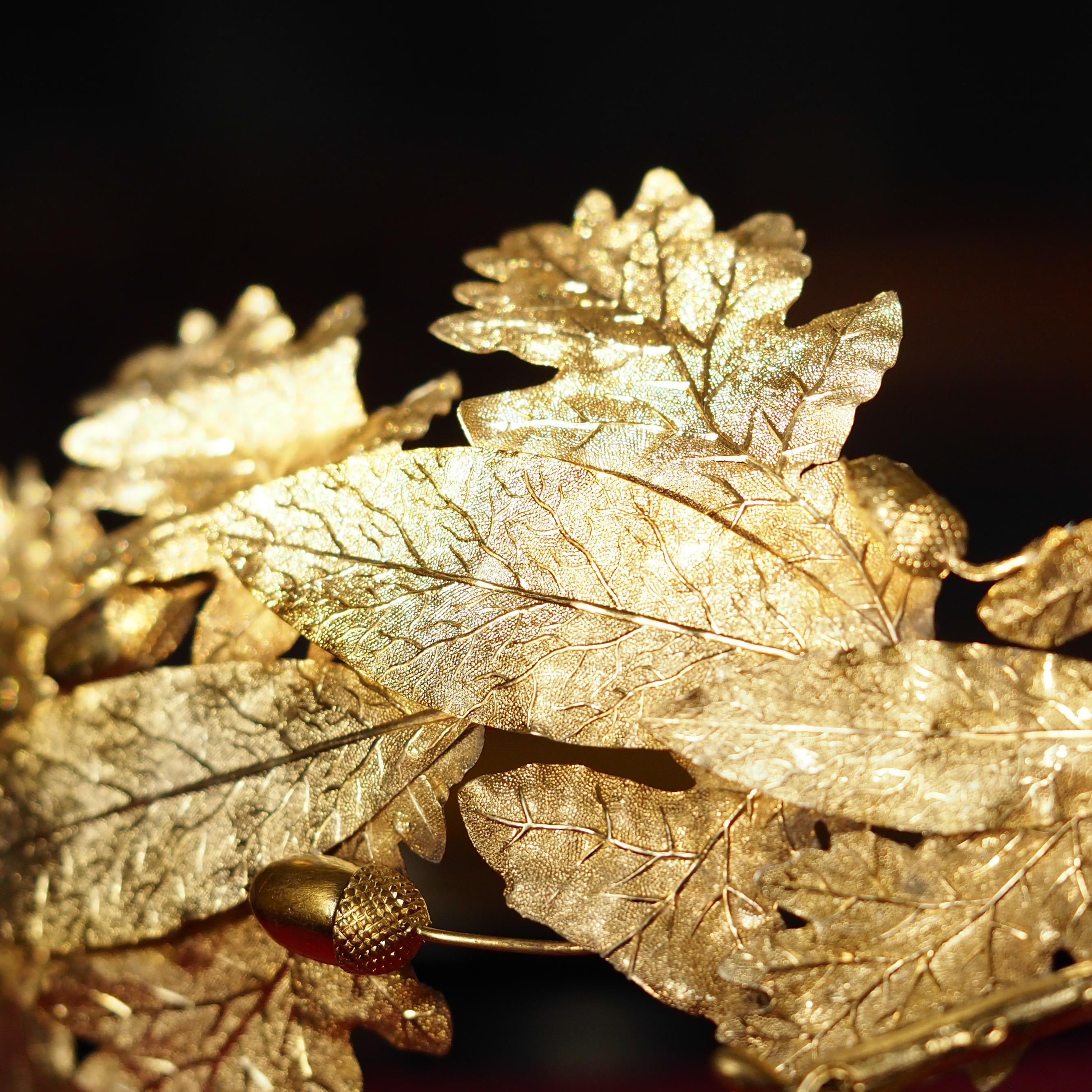 Antique French Solid Silver Gilt Crown Foliate Wreath Laurel/Acorn Leaves 19th c. in vendita 1
