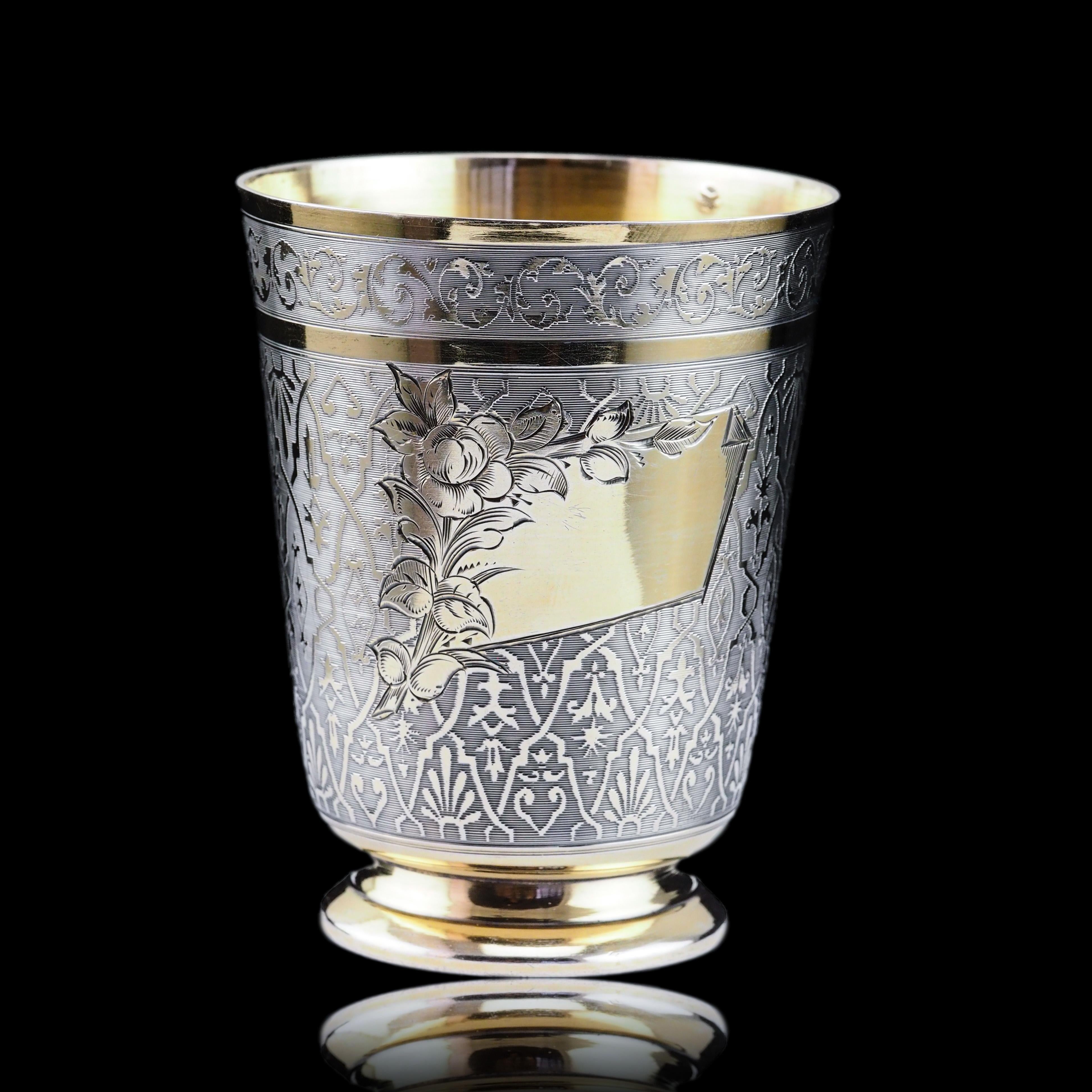 Antique French Solid Silver Parcel Gilt Beaker Cup Engine Turned Engraved 19th c en venta 11