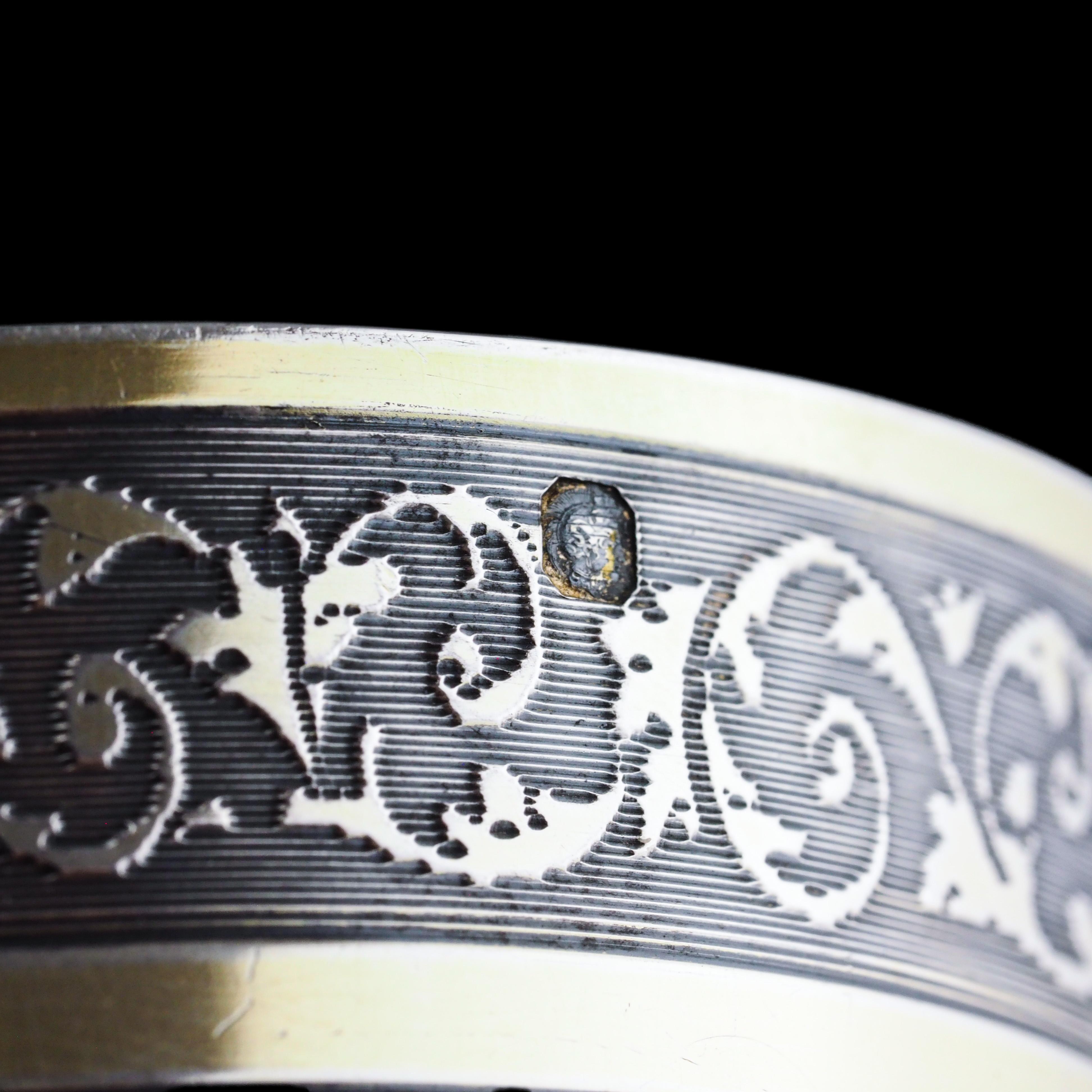 Antique French Solid Silver Parcel Gilt Beaker Cup Engine Turned Engraved 19th c en venta 12
