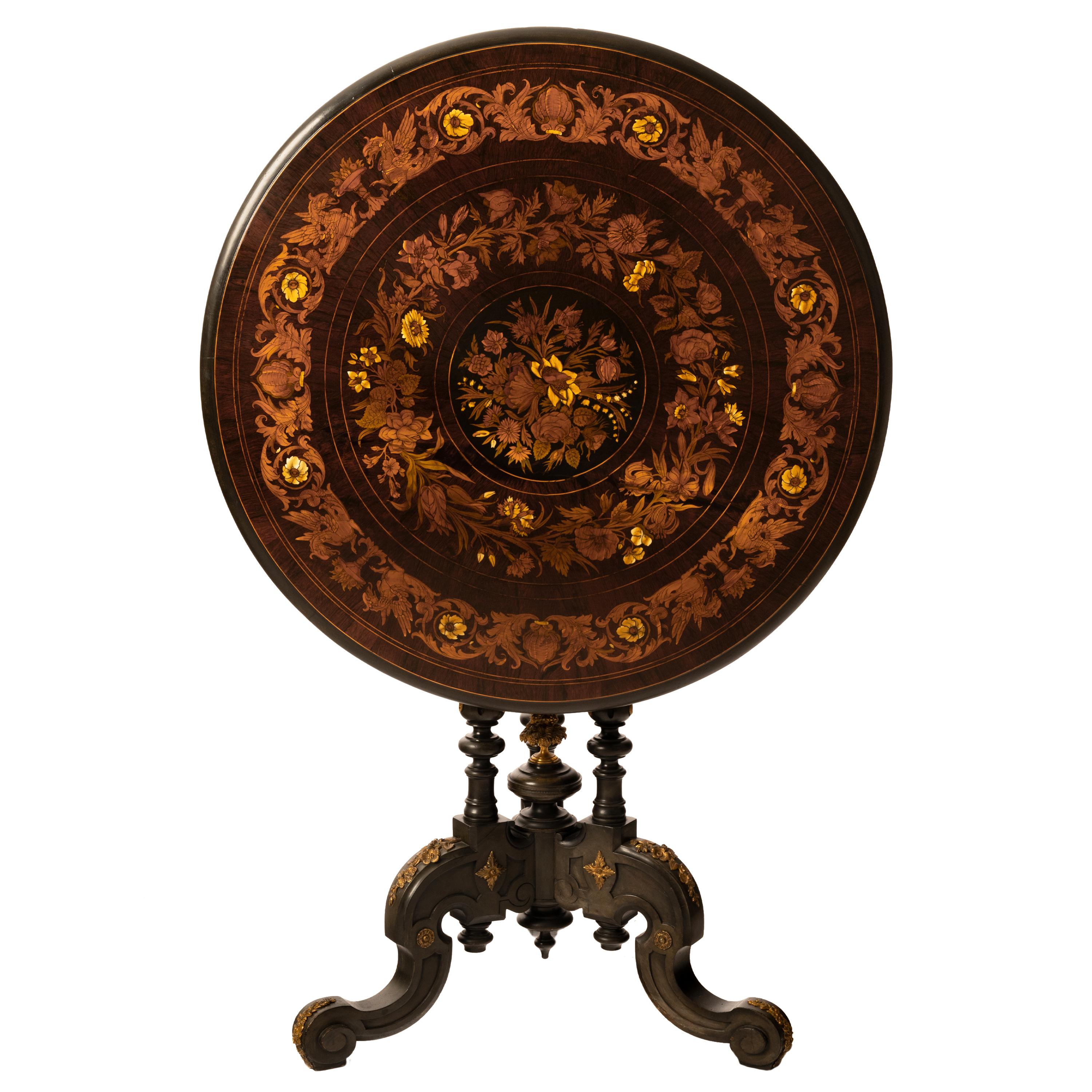 Luigi XV Antique French Specimen Wood Louis XV Marquetry Ormolu Round Tilt-Top Table 1870 in vendita