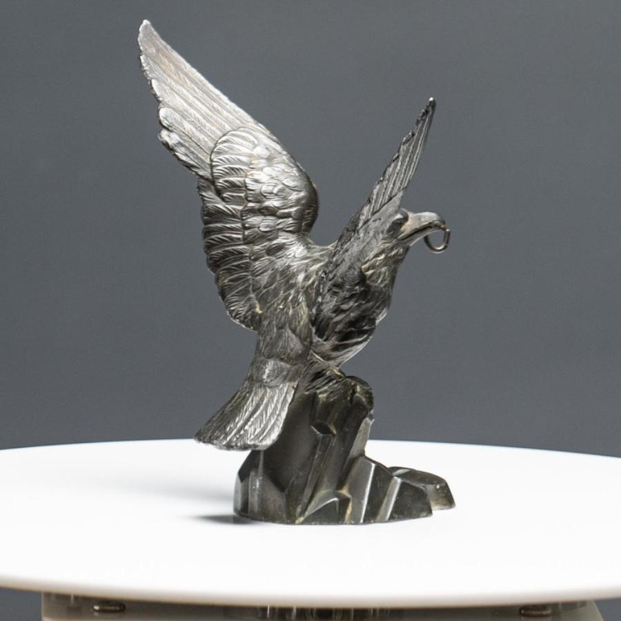 Antique French Spelter Eagle Themed Watch Holder In Good Condition For Sale In Victoria, BC