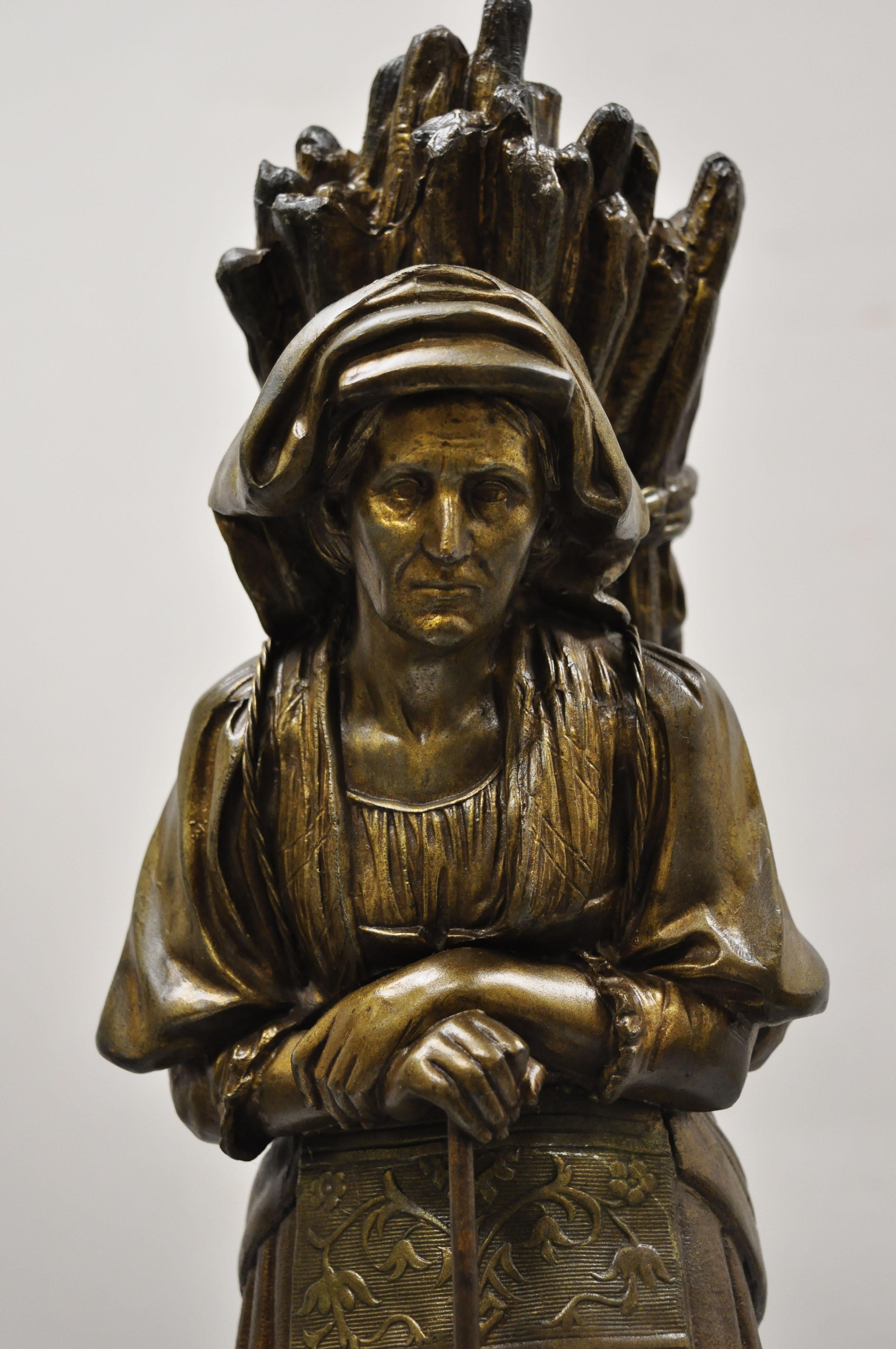 Renaissance Sculpture française ancienne en acier inoxydable représentant une femme transportant un bouquet de bâtonnets en train de faire une randonnée en vente
