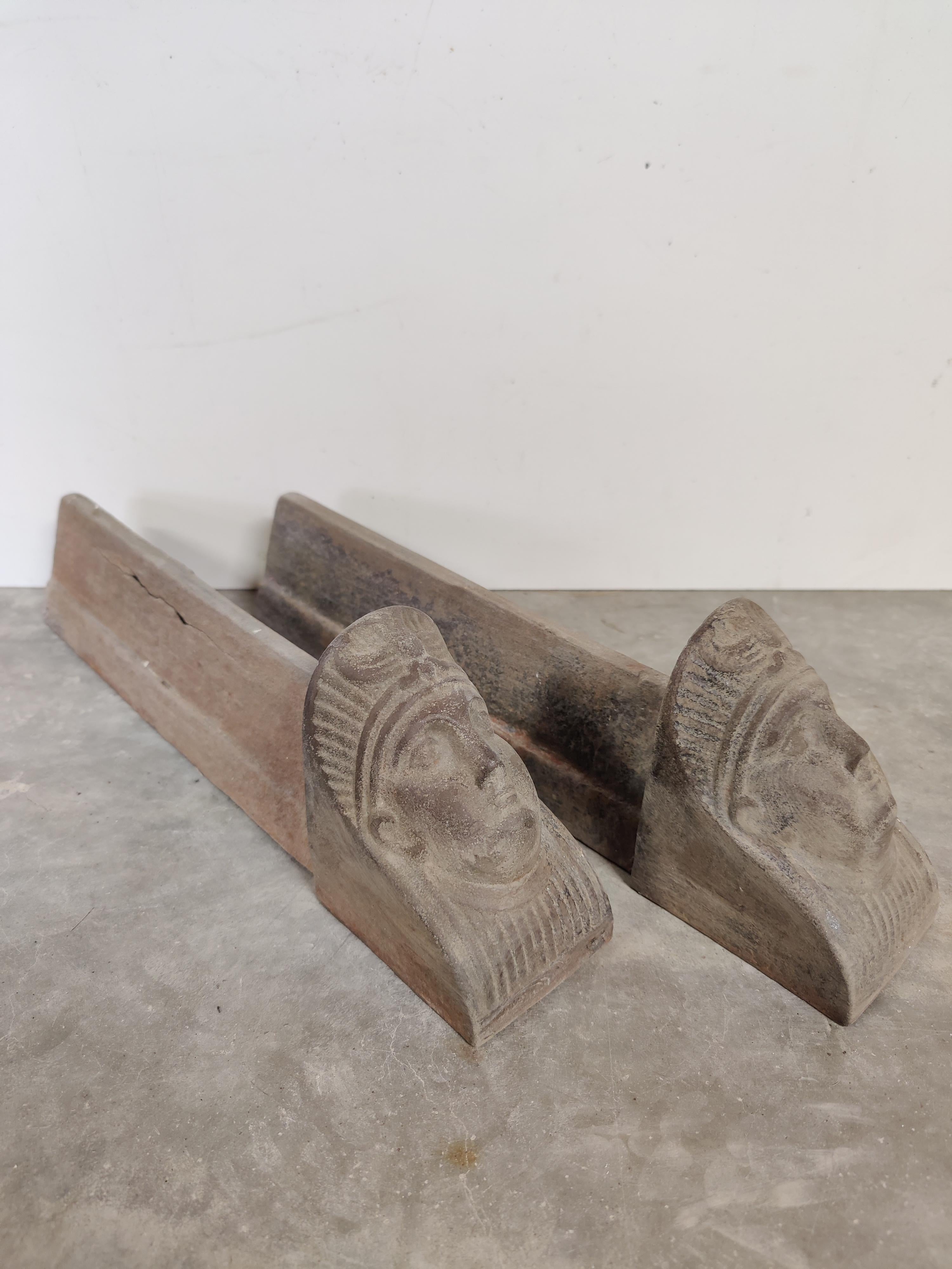 Nice looking andirons with a Sphinx.

Weight: 14 lbs / 6 kg.

Upon request they can be made black / pewter.

See all our antique fireplaces and fireplace accessories at 1stdibs by pressing the ‘View All From Seller’ button.