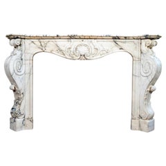 Antique French Mantel de Mármol Statuario
