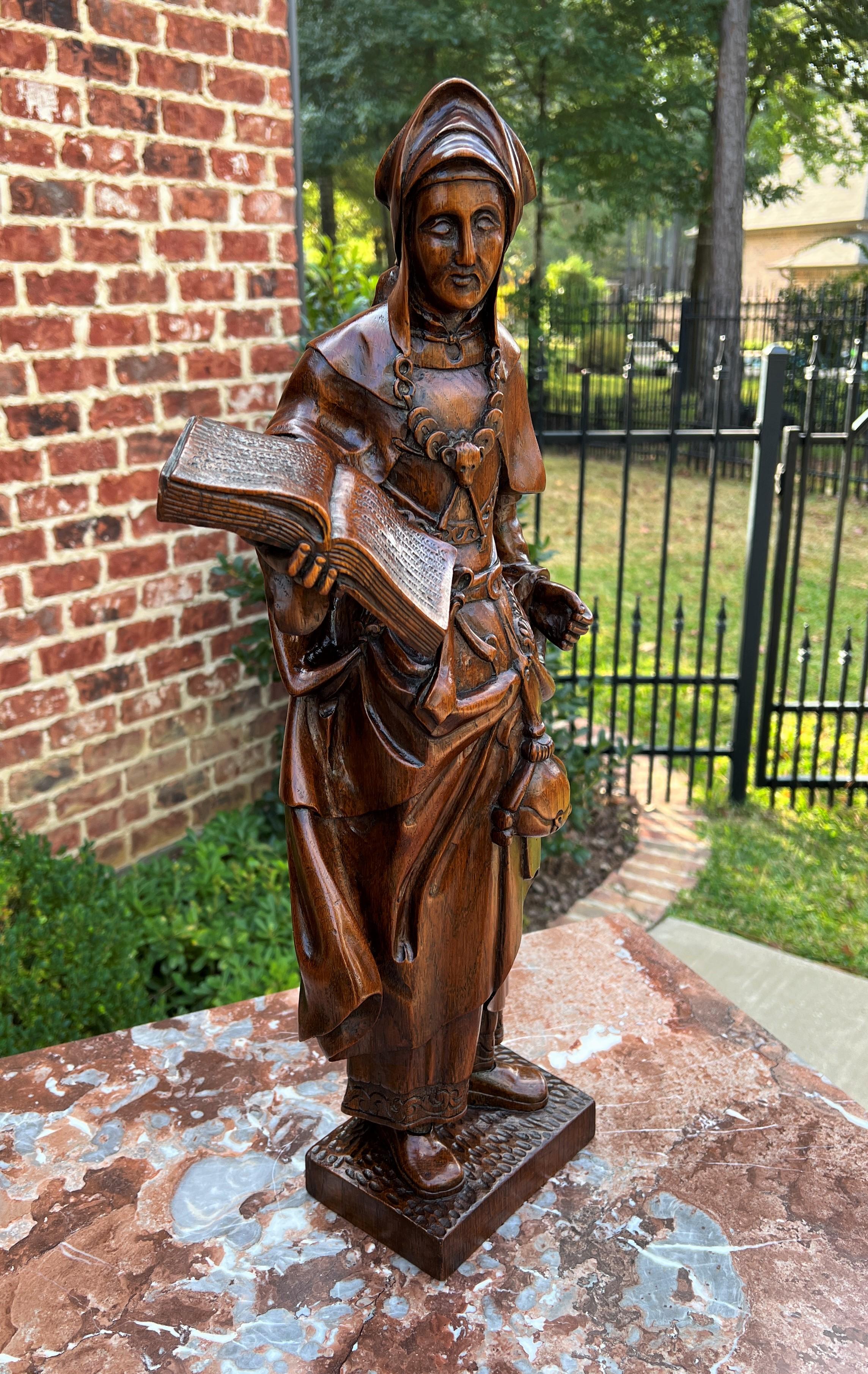 Antike franzsische Statue-Figur der Heiligen Dame, Skulptur, Buchbibel, geschnitzte Eiche, 23,5 T im Angebot 9