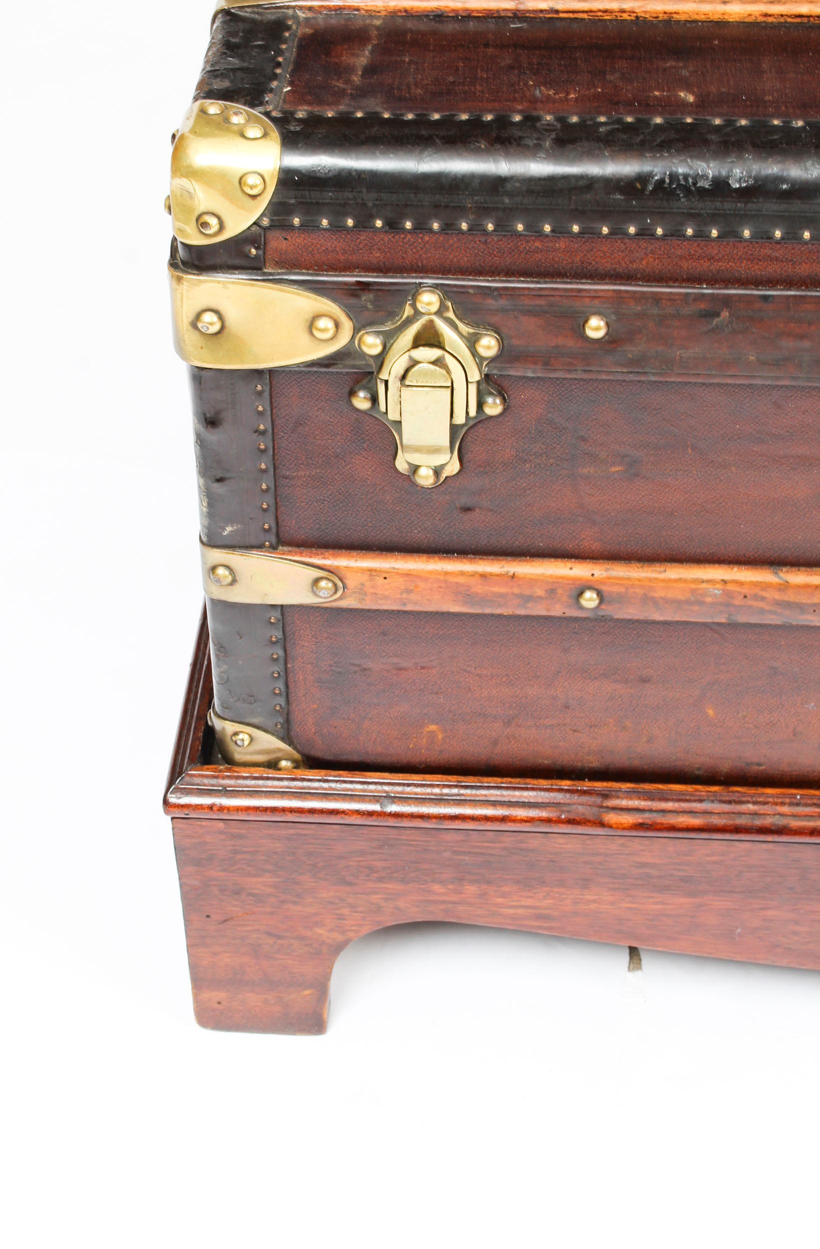 Antique French Steamer Trunk / Coffee Table by Au Départ, 19th Century 7