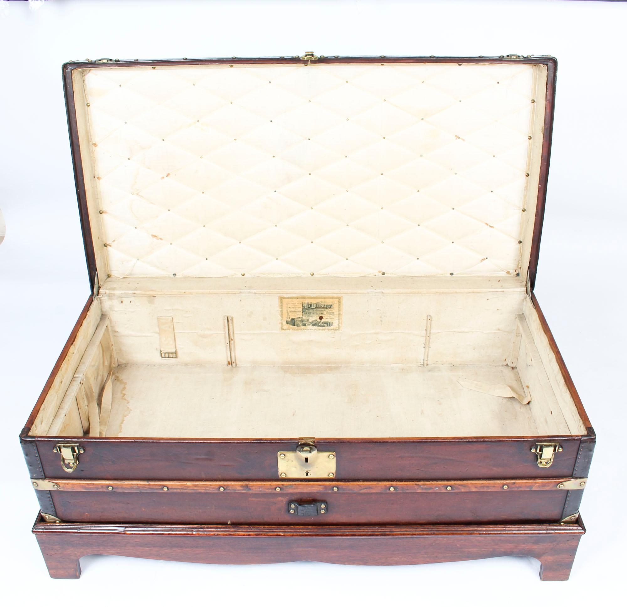 Antique French Steamer Trunk / Coffee Table by Au Départ, 19th Century 11