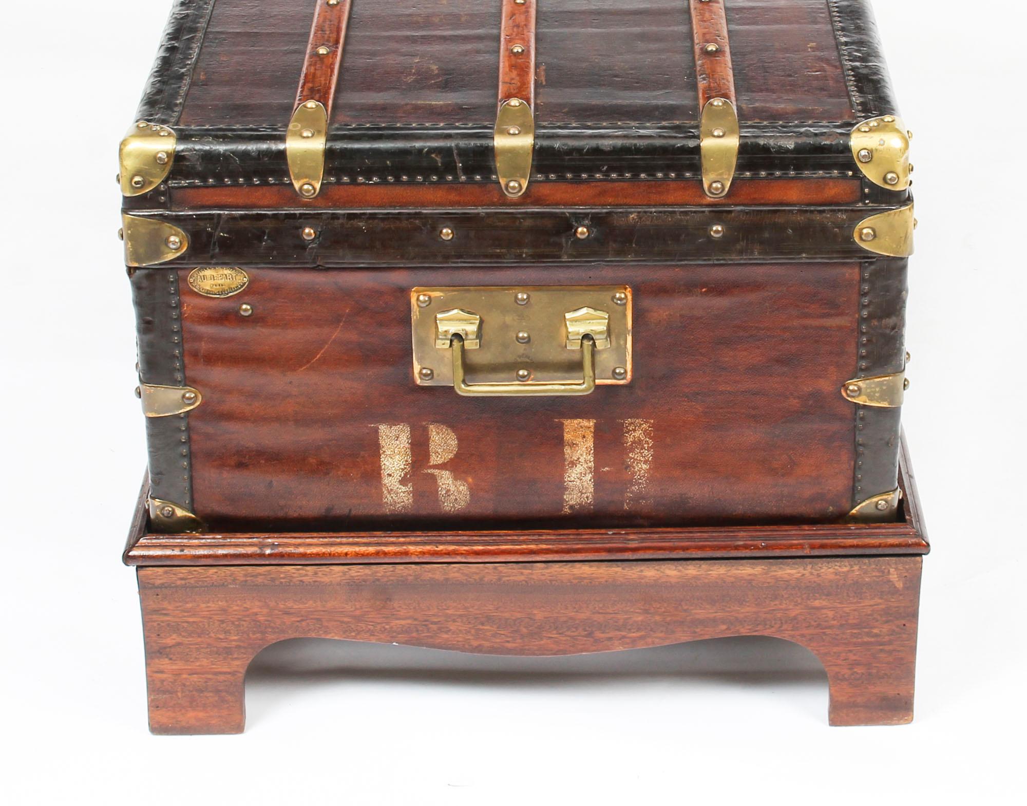 Late 19th Century Antique French Steamer Trunk / Coffee Table by Au Départ, 19th Century