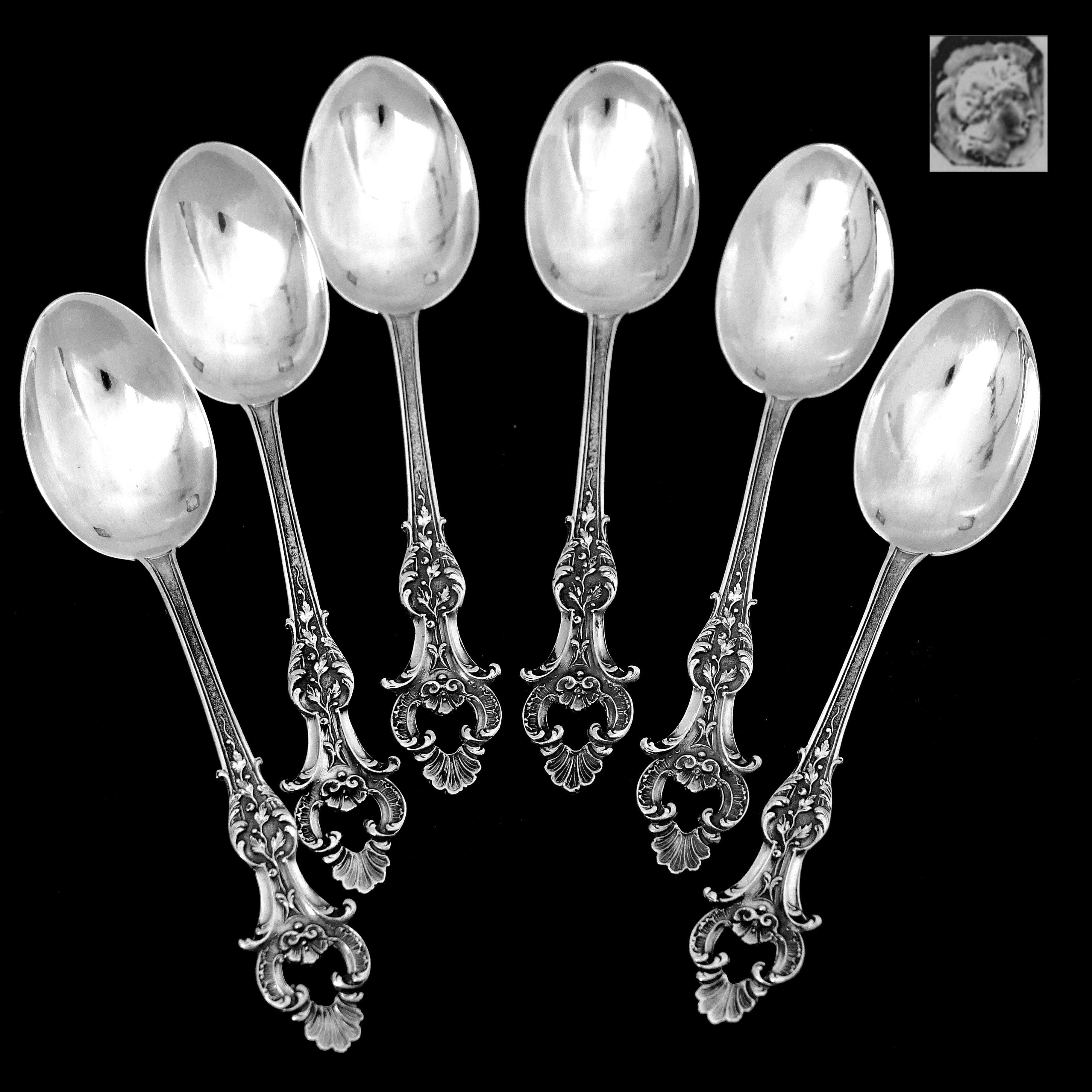 Head of Minerve 1st titre for 950/1000 French sterling silver guarantee.

An exceptional set from the point of view of its design as well as the quality of the engraving. The spatulas are pierced and decorated with foliage and shell. No
