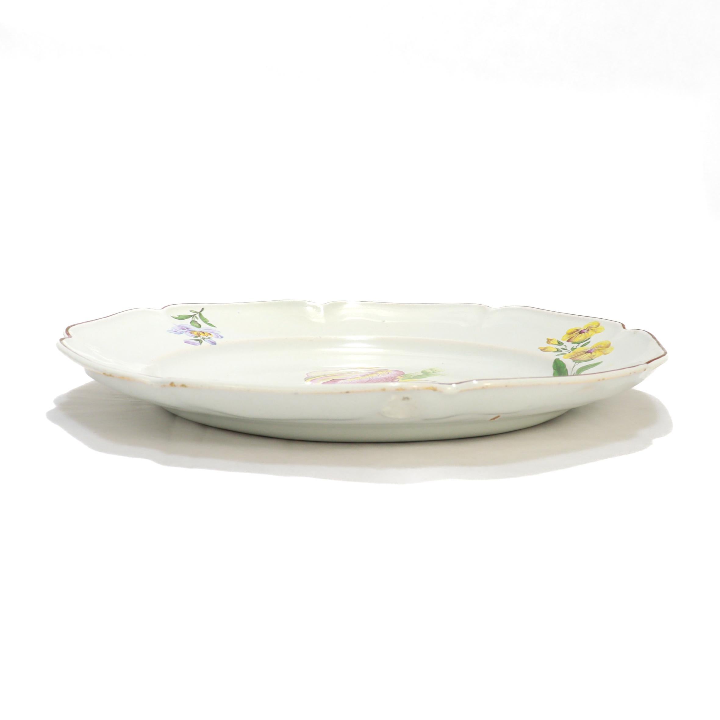 Antique French Straßburg Fayence Floral Teller im Angebot 2