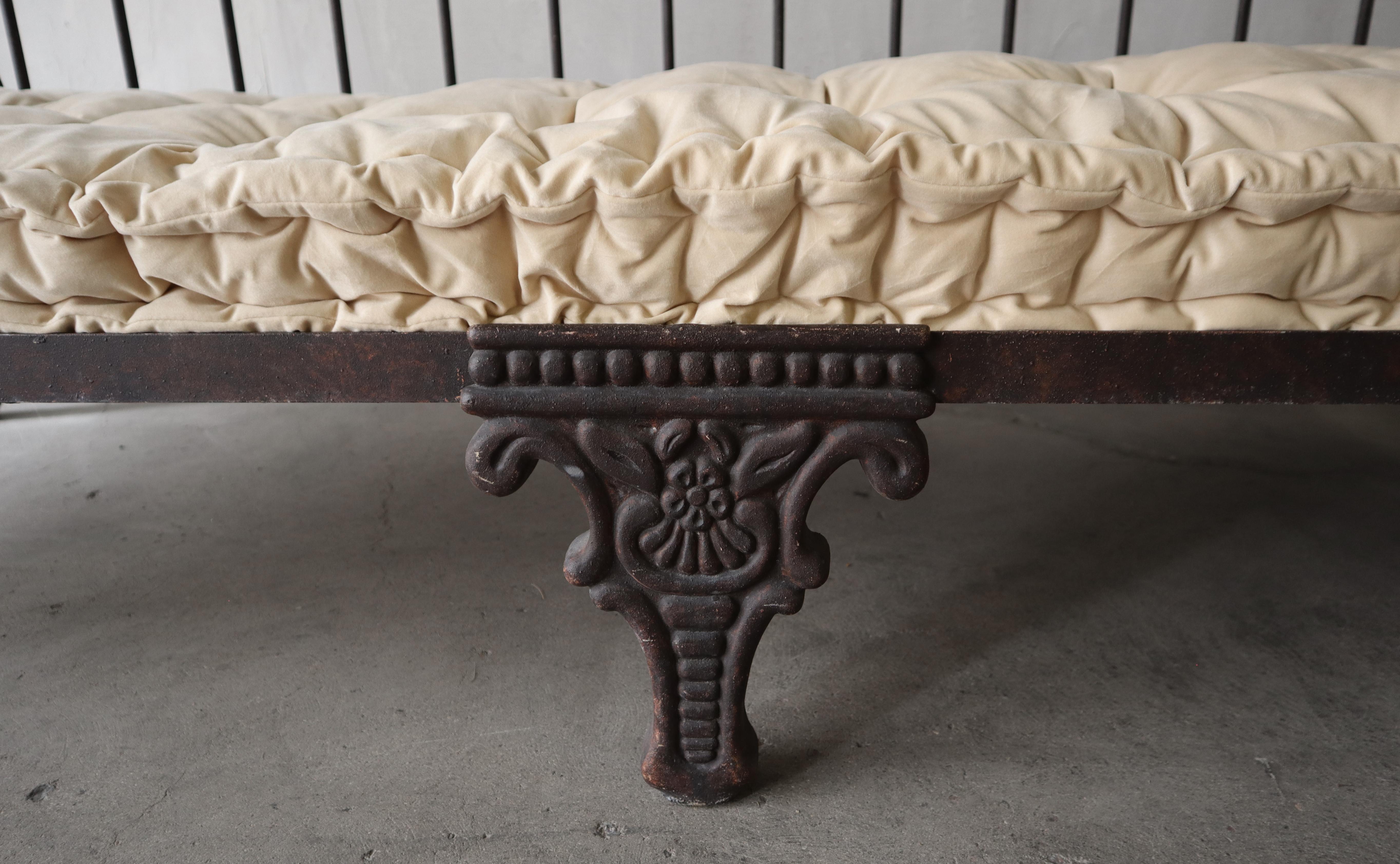 Antique French Style Aged Cast Metal Daybed Bench For Sale 6