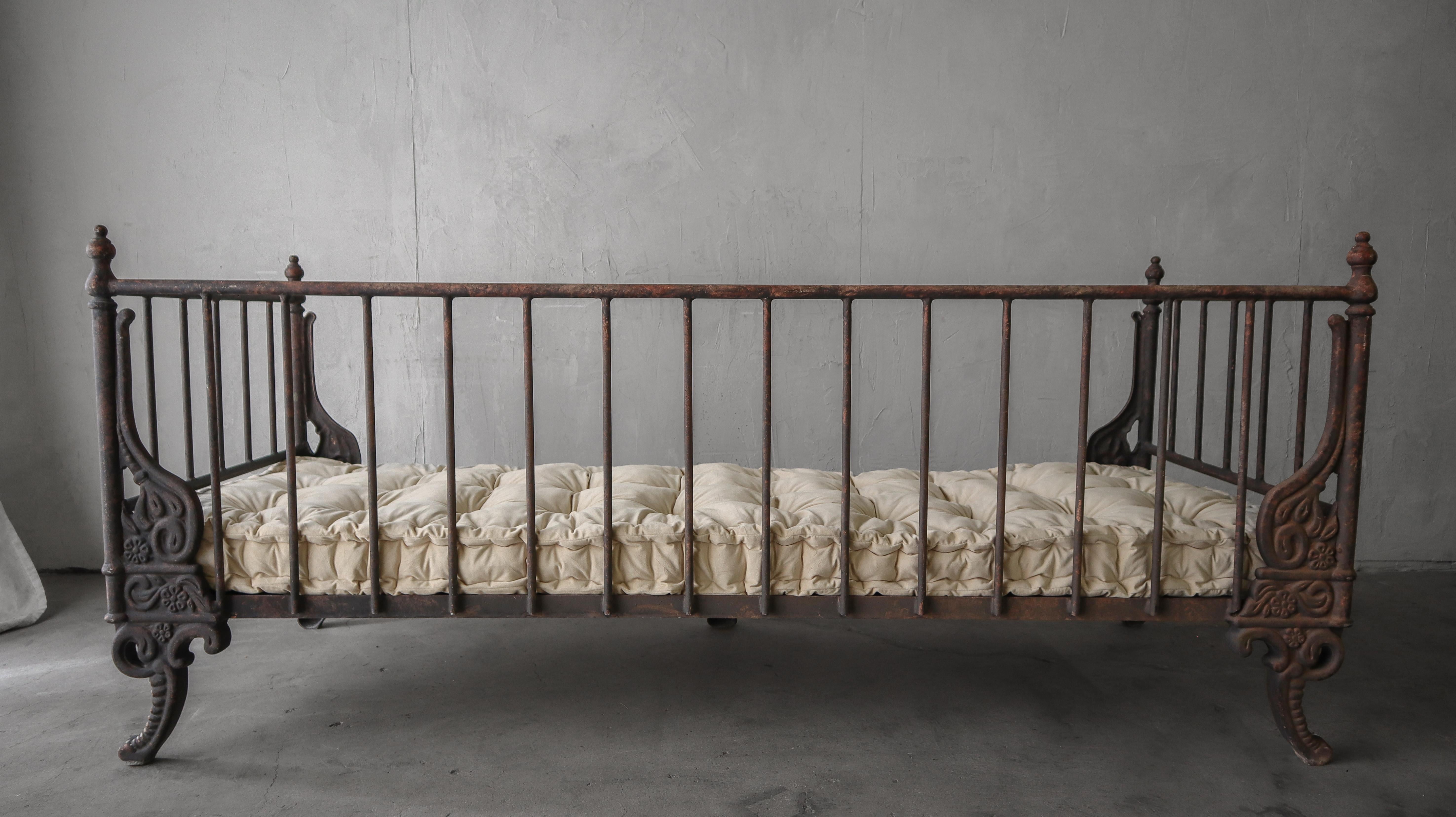 Antique French Style Aged Cast Metal Daybed Bench For Sale 1
