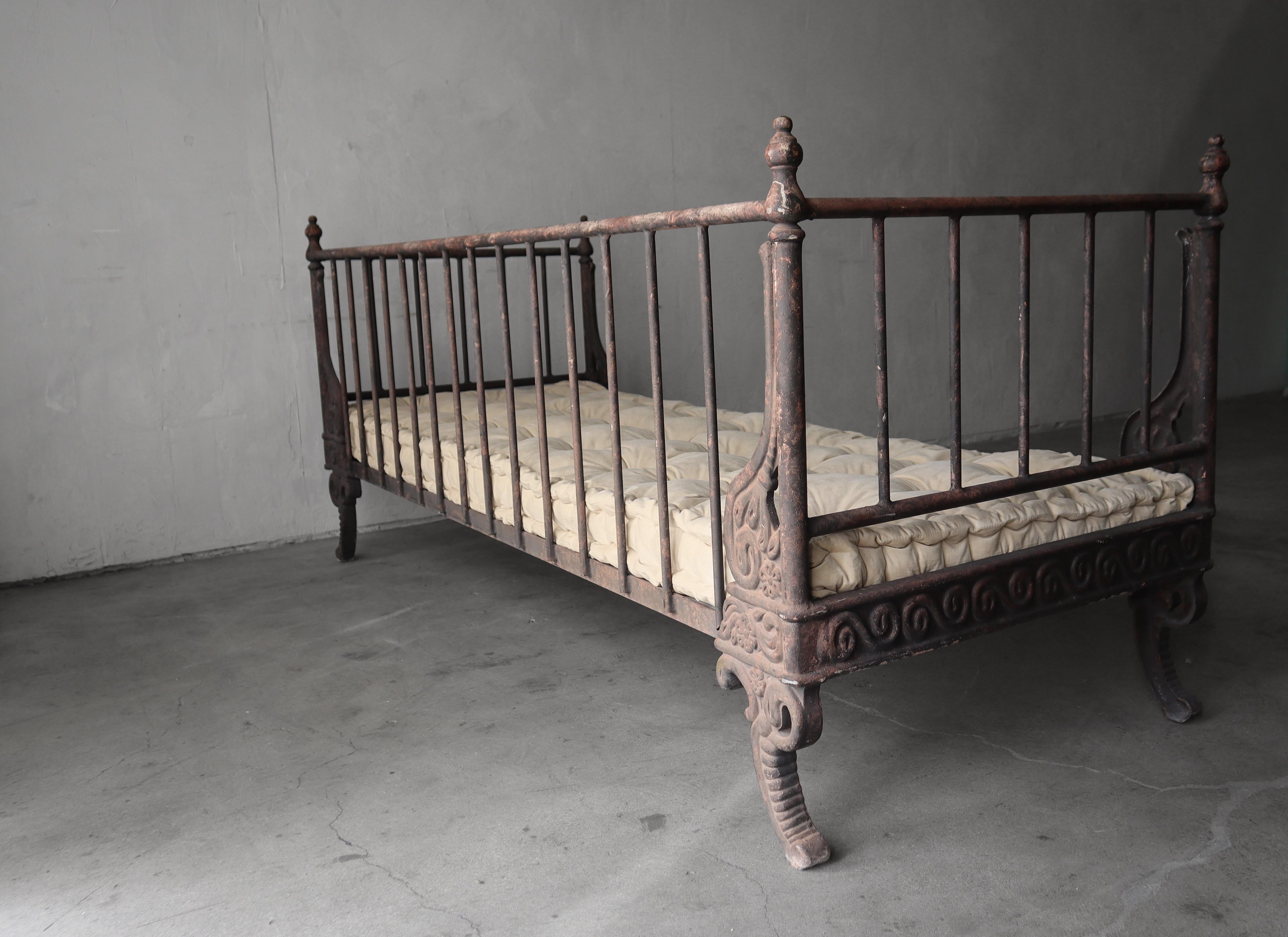 Antique French Style Aged Cast Metal Daybed Bench For Sale 4