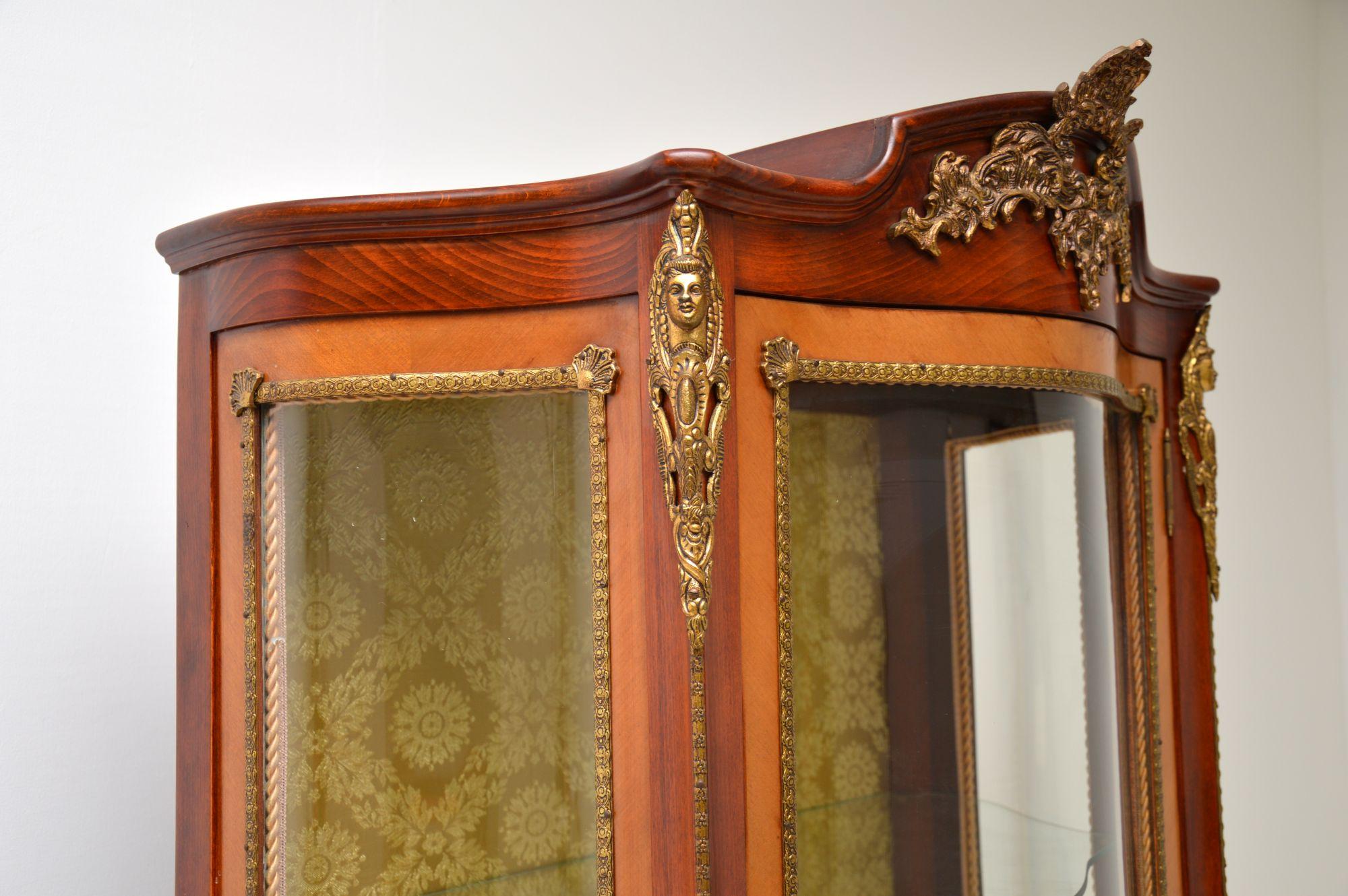 Antique French Style Display Cabinet 2