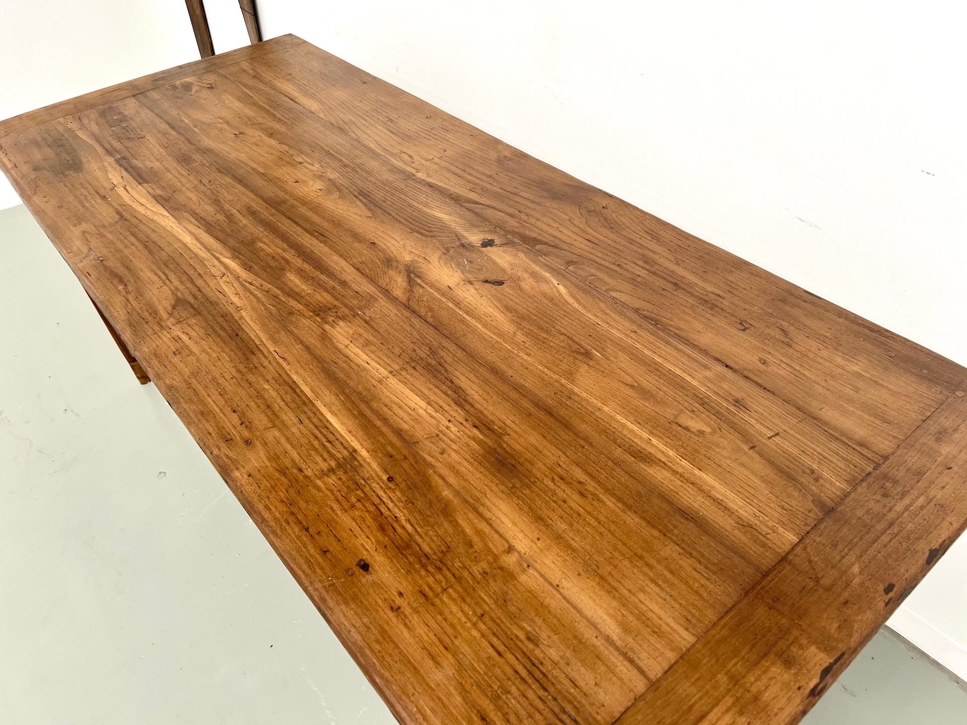 Oak Antique french table in solid oak, around 1890. For Sale