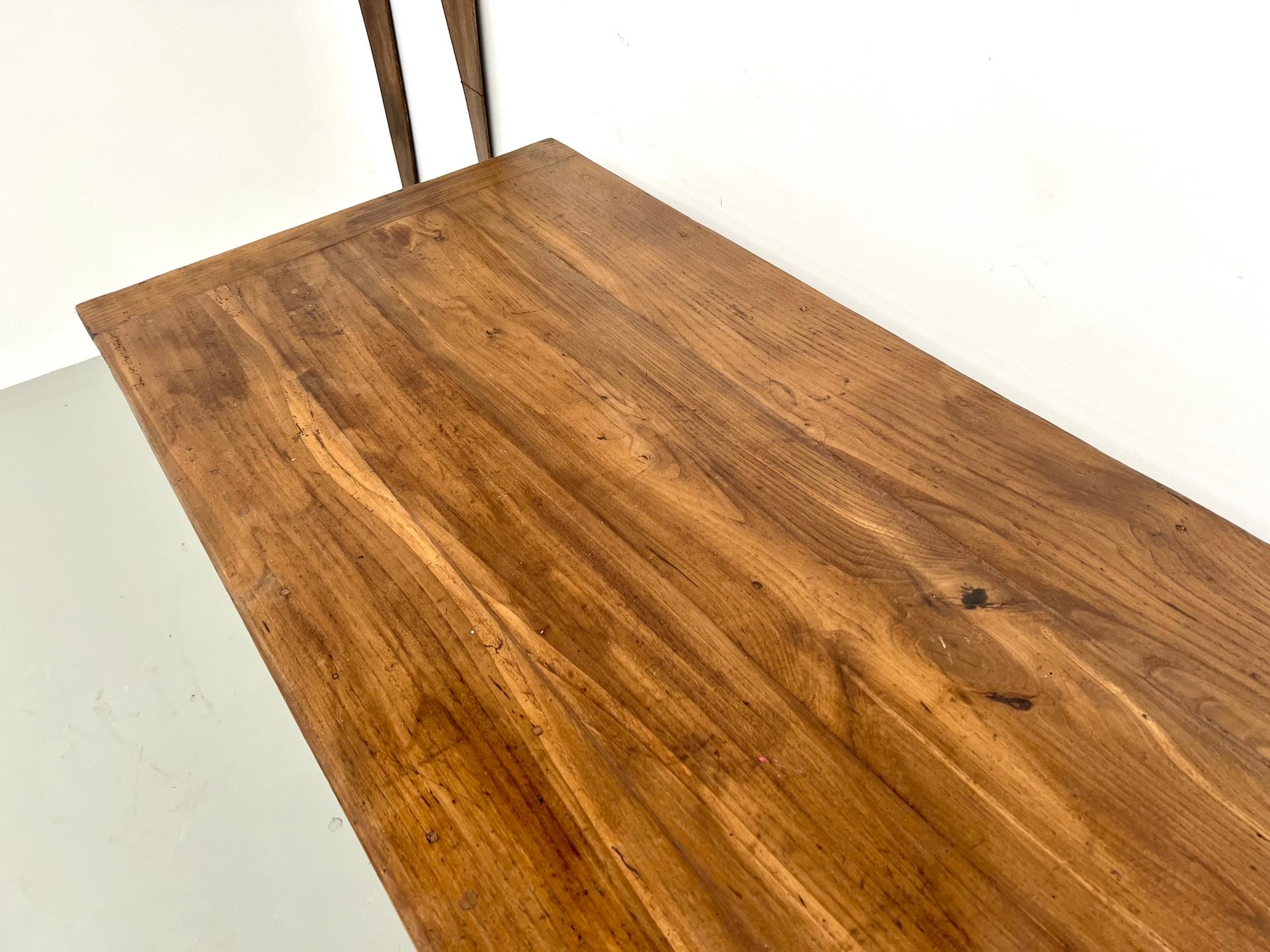 Antique french table in solid oak, around 1890. For Sale 1