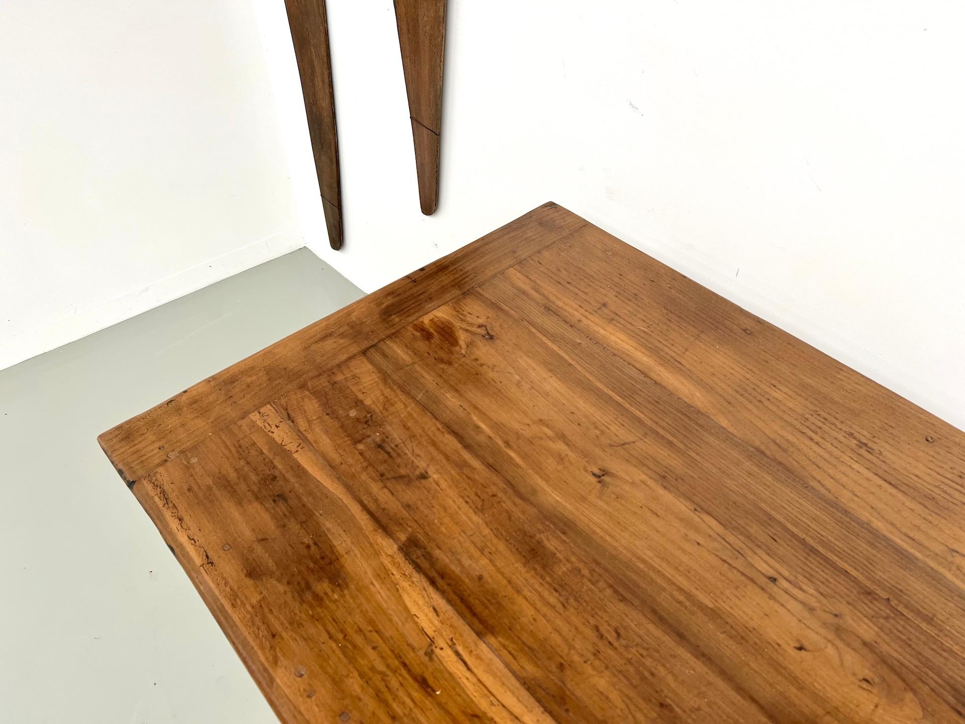 Antique french table in solid oak, around 1890. For Sale 2