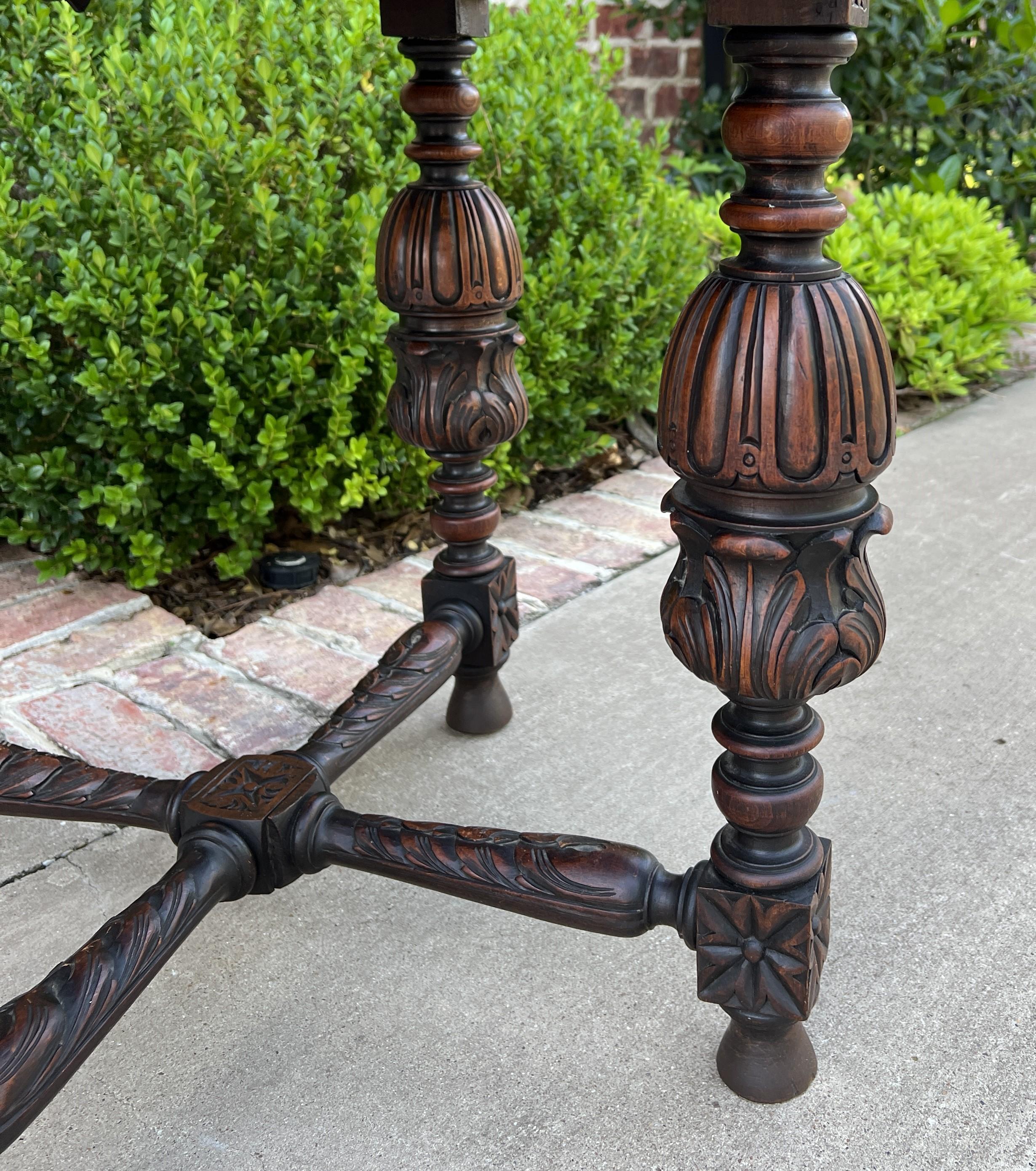 Antique French Table Octagonal Renaissance Revival Carved Oak, 19th Century For Sale 8