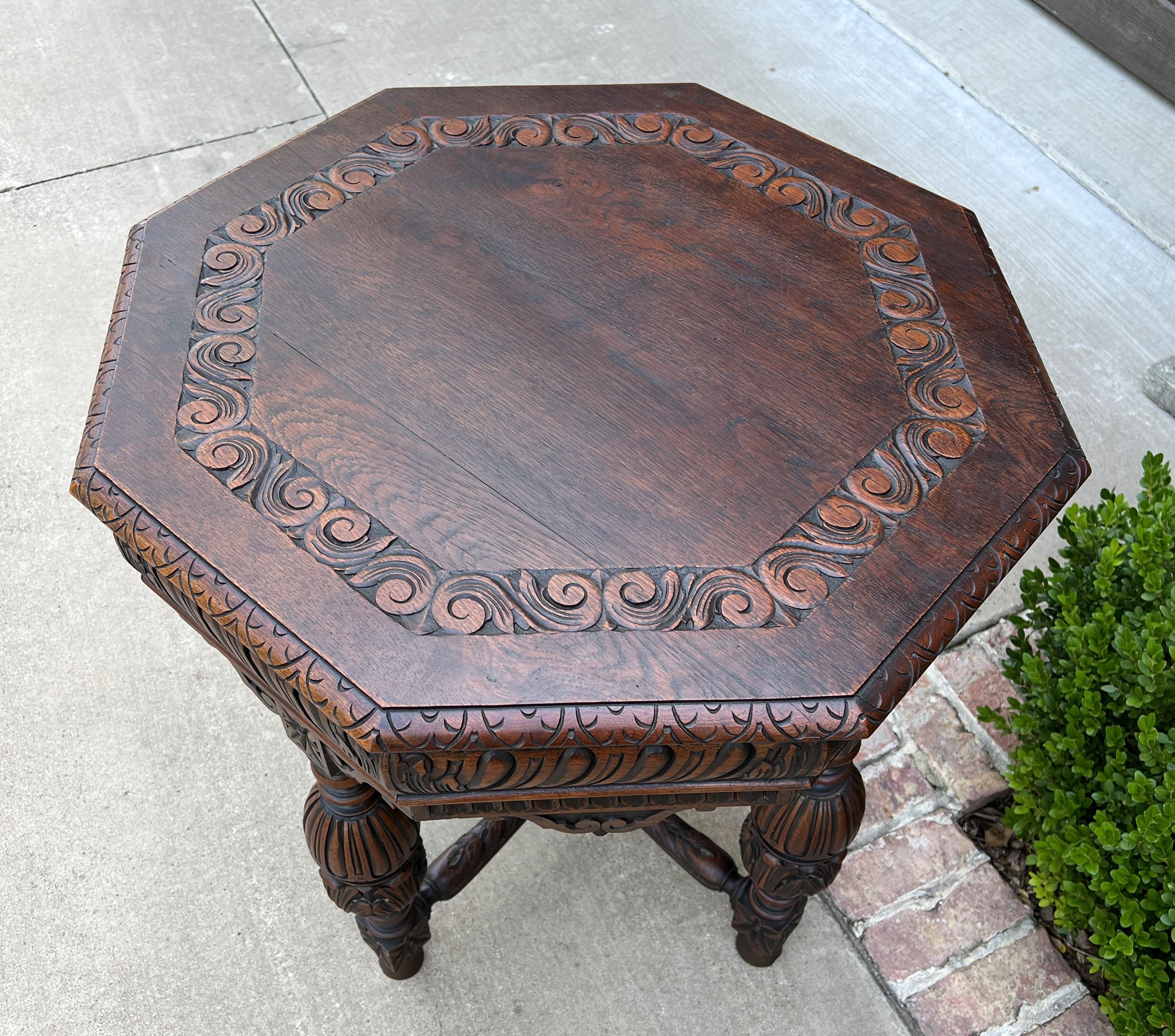 Antique French Table Octagonal Renaissance Revival Carved Oak, 19th Century For Sale 13